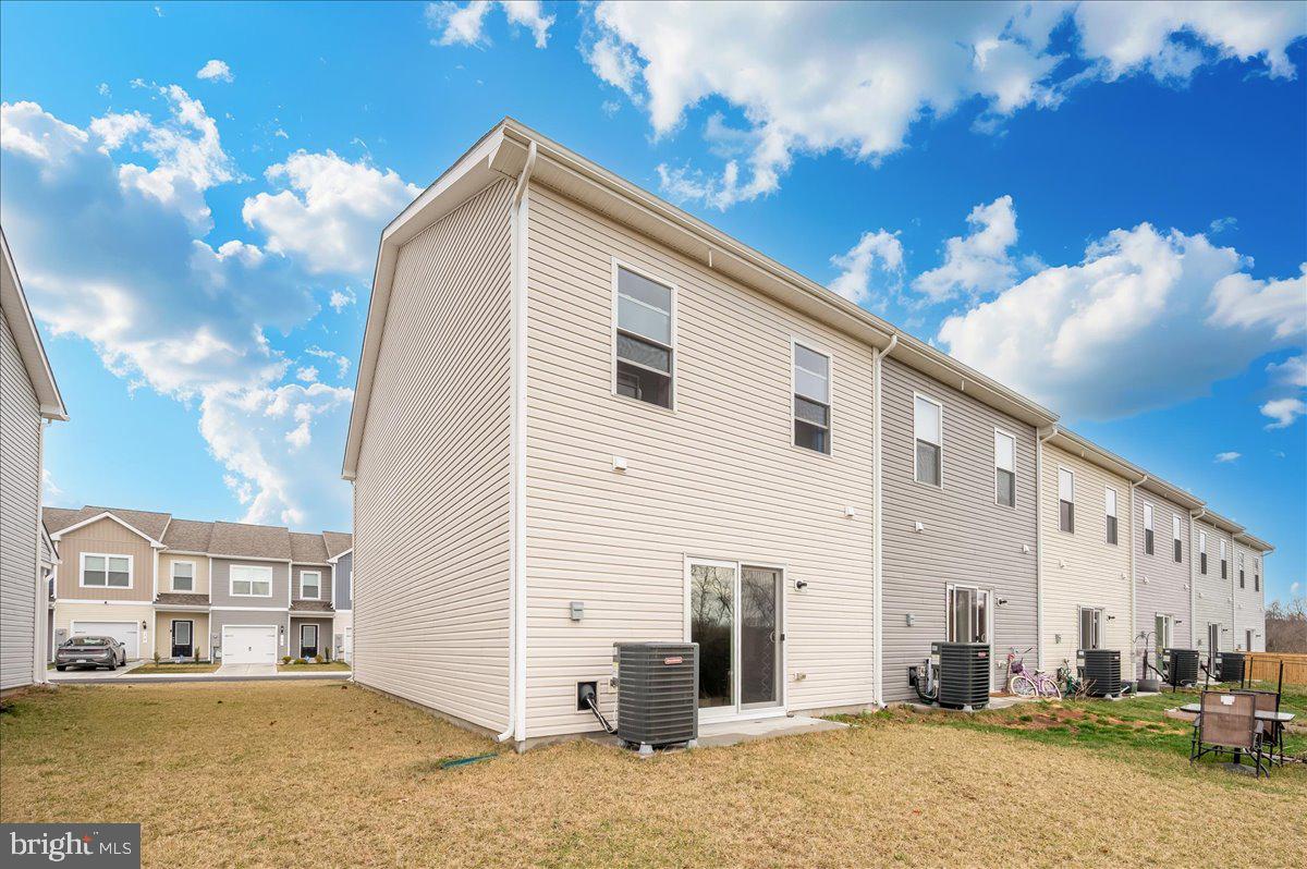 HOMEPLACE AT RIVERSIDE - Residential