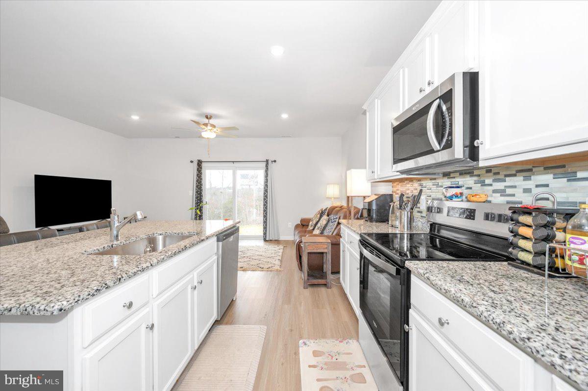 HOMEPLACE AT RIVERSIDE - Residential