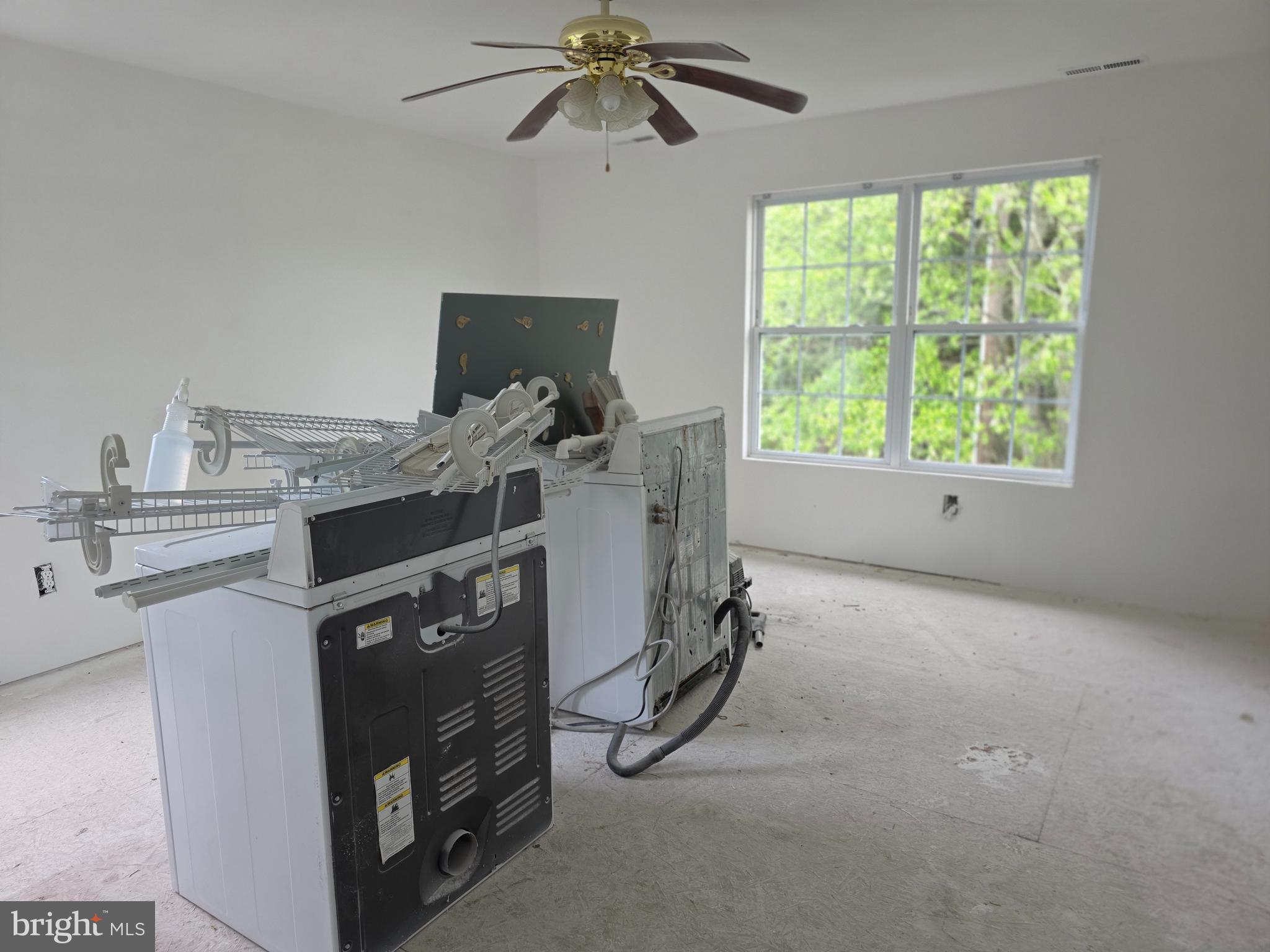 CHIMNEY HILL - Residential