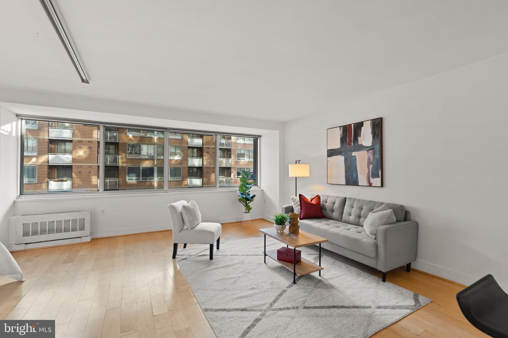 800 4TH STREET SW N216
