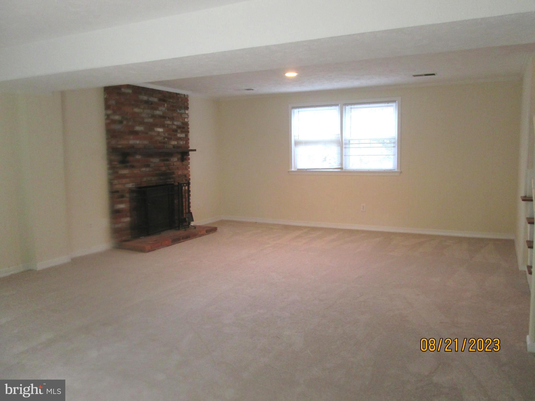 MOUNT VERNON HILLS - Residential Lease