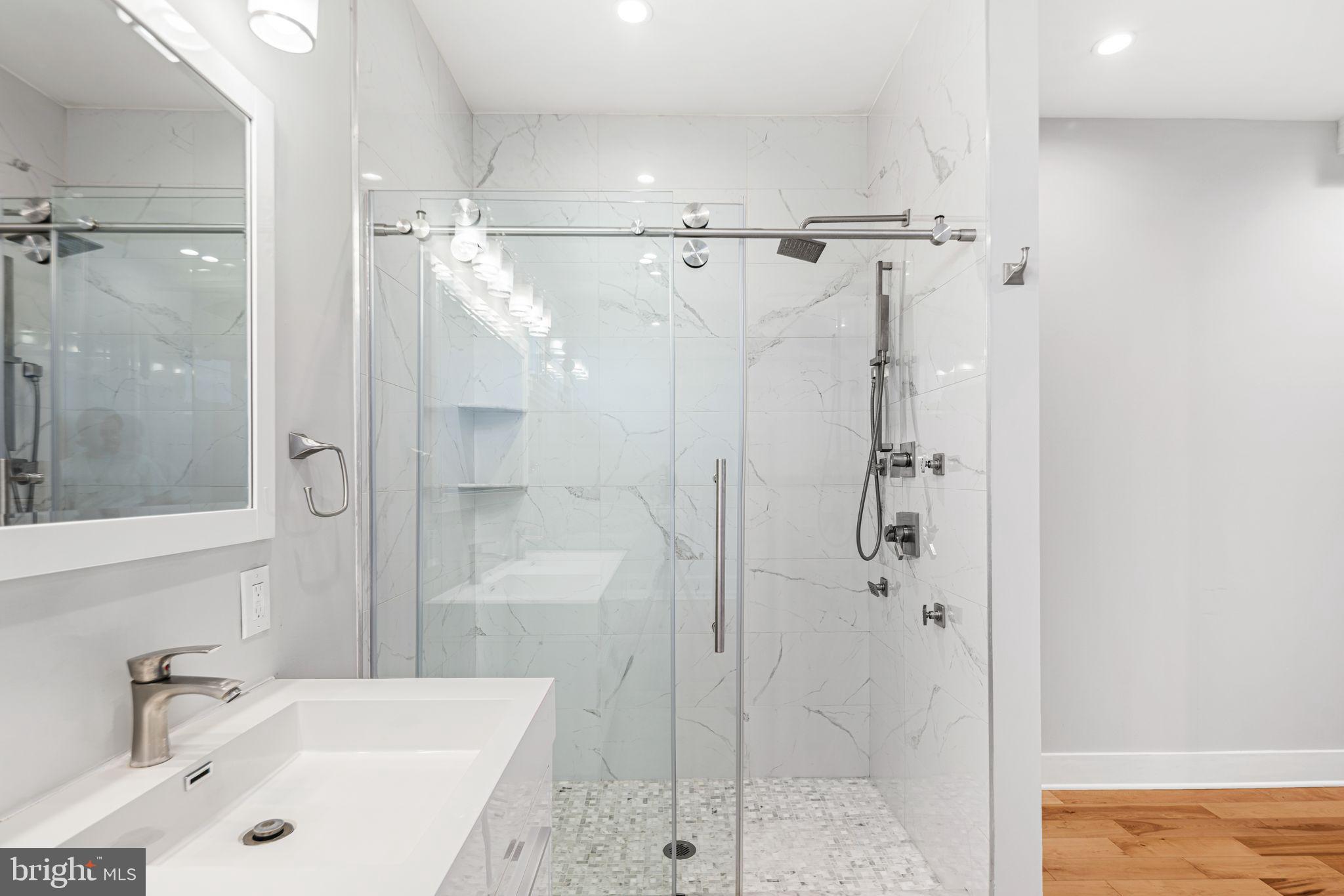 POINT BREEZE - Residential