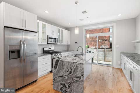 Townhouse For Sale - 2057 Tasker Street<br/> PHILADELPHIA, PA 19145
