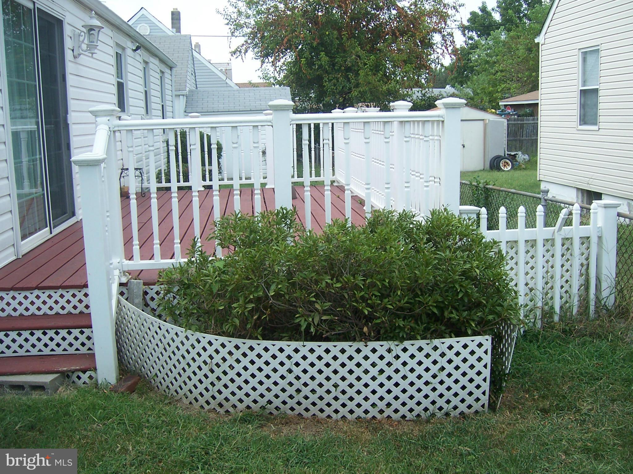 COLONIAL HOUSING - Residential