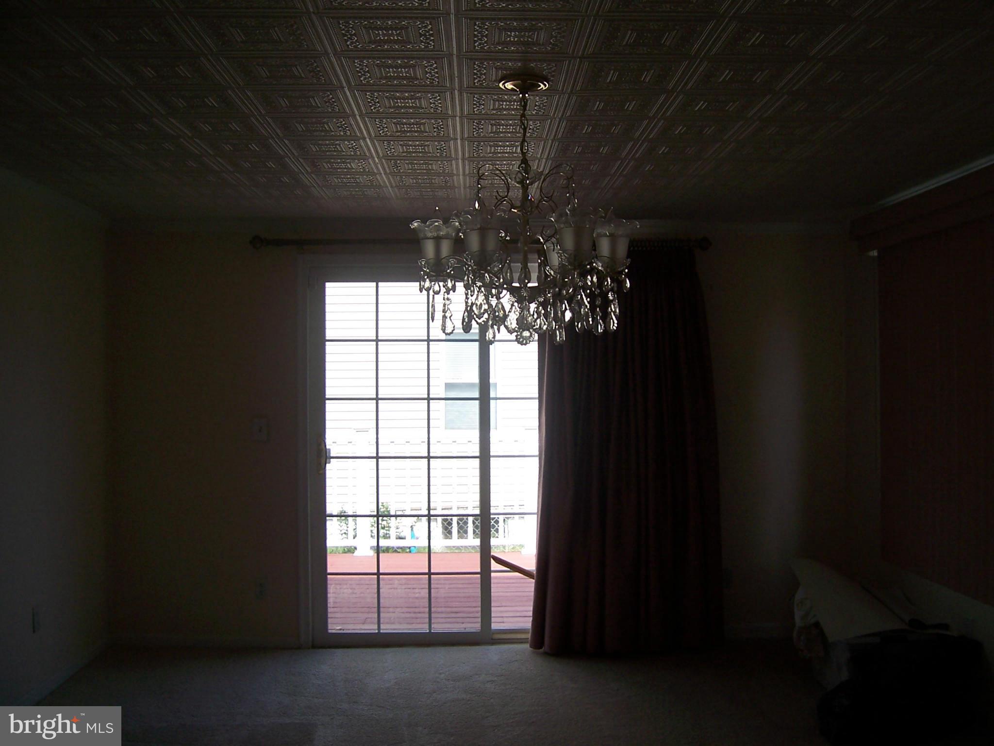 COLONIAL HOUSING - Residential