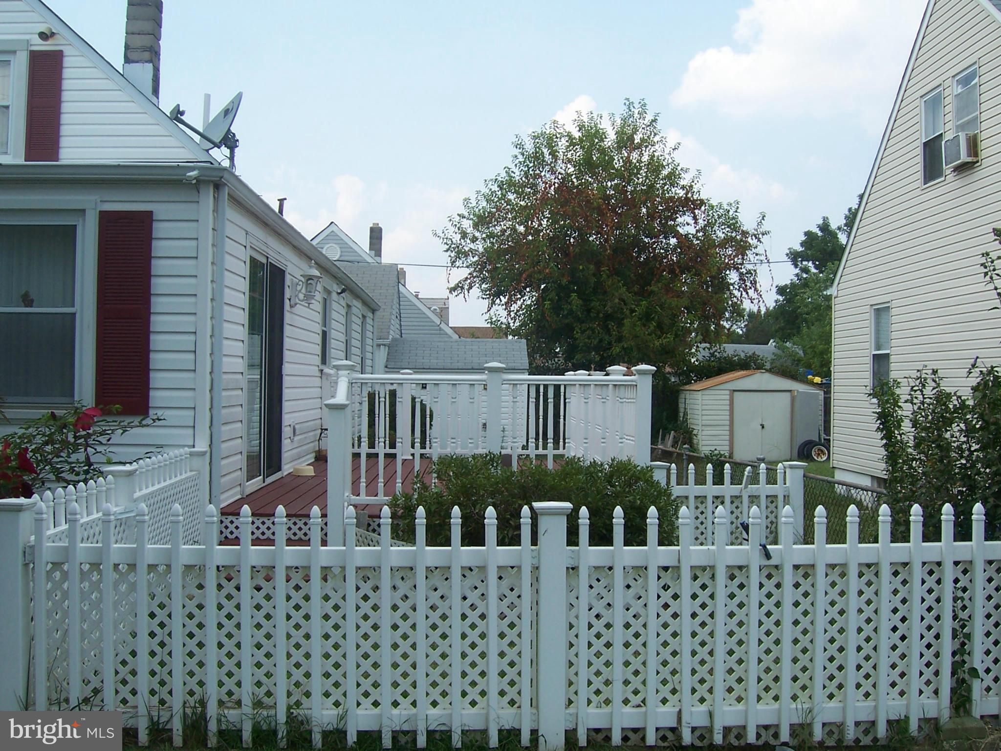COLONIAL HOUSING - Residential