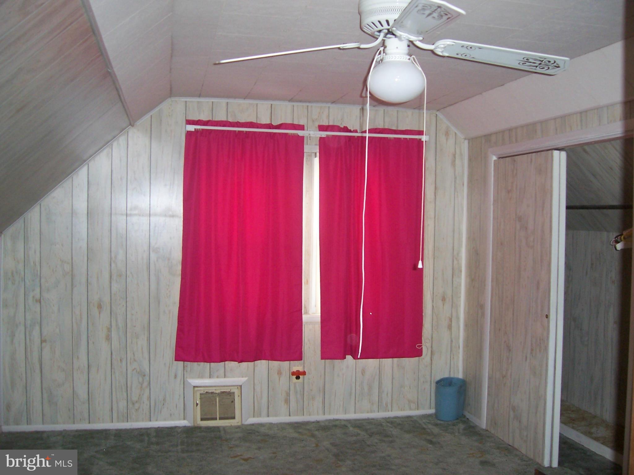 COLONIAL HOUSING - Residential