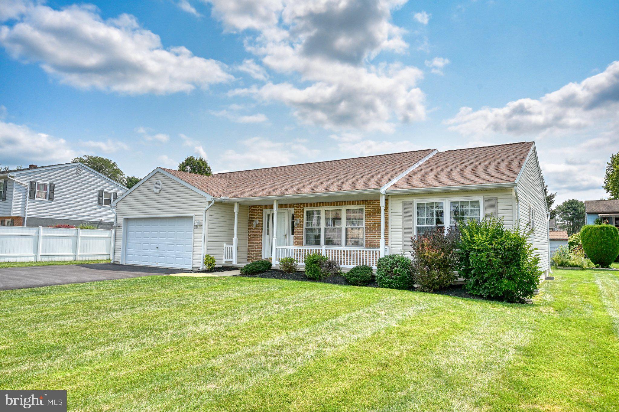 636 MEADOW DRIVE