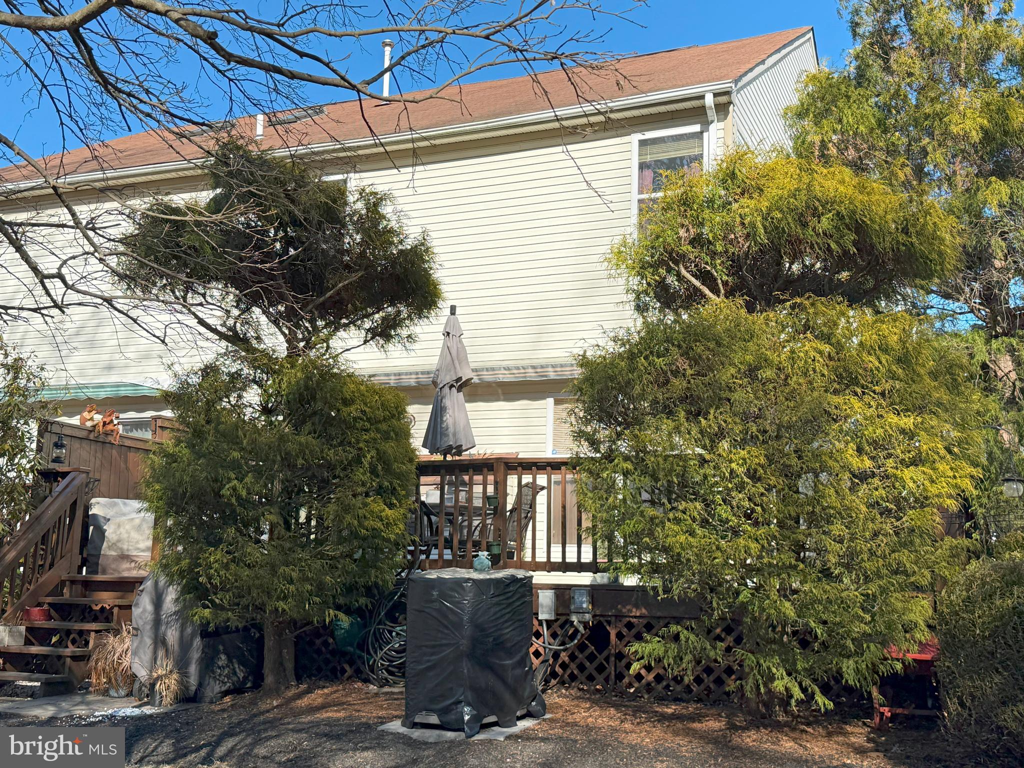 VILLAGE OF BECKS POND - Residential