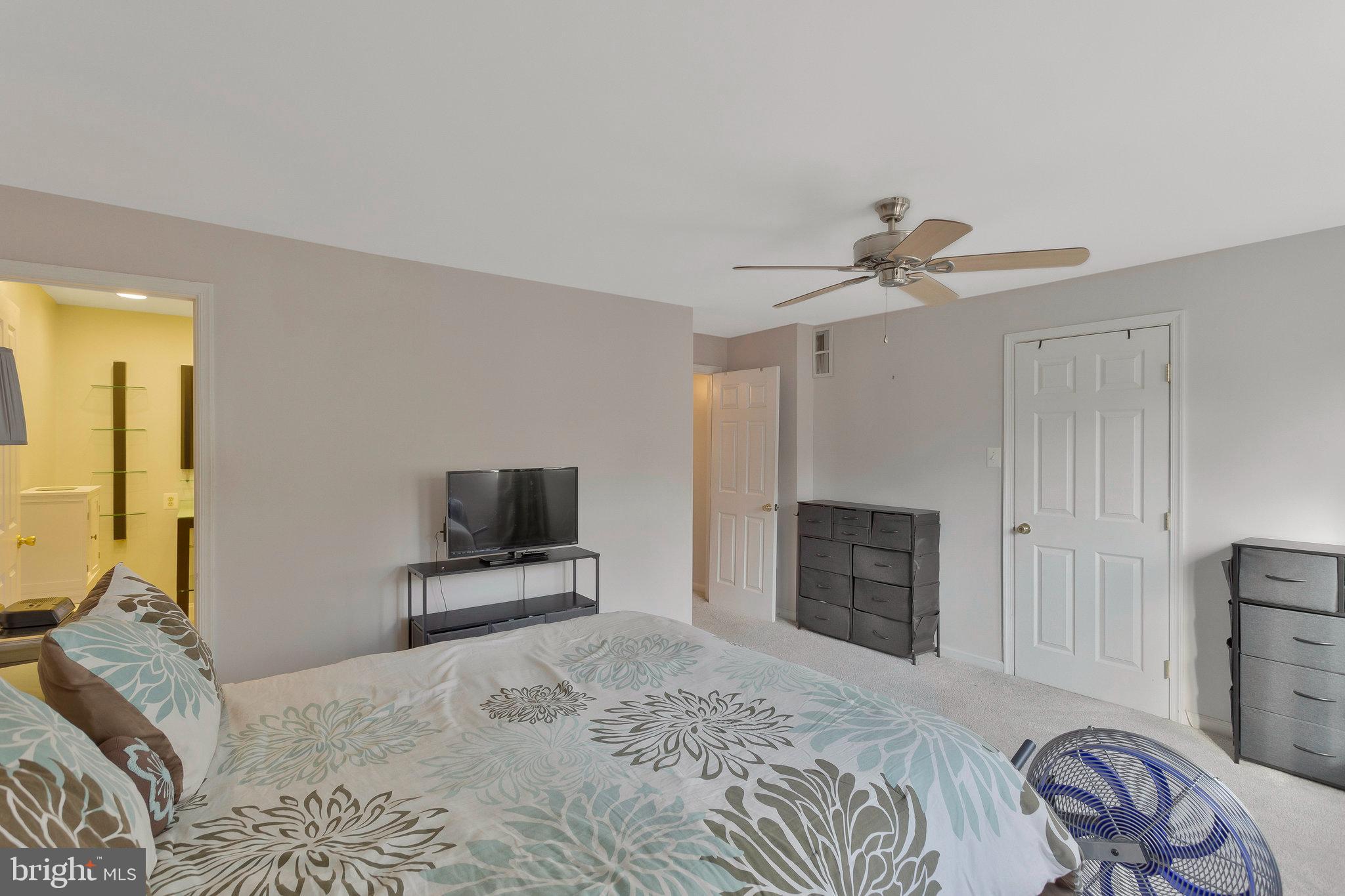 VILLAGE OF HICKORY RIDGE - Residential