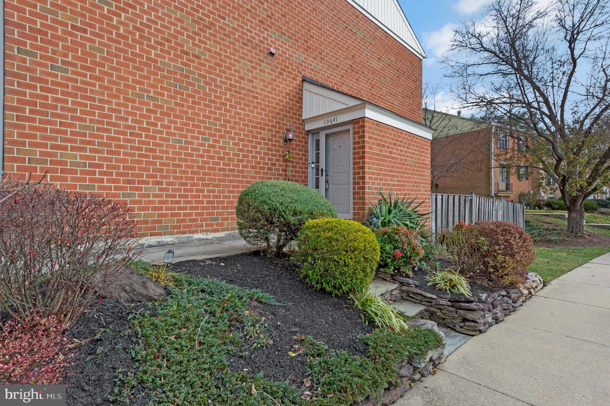 VILLAGE OF HICKORY RIDGE - Residential