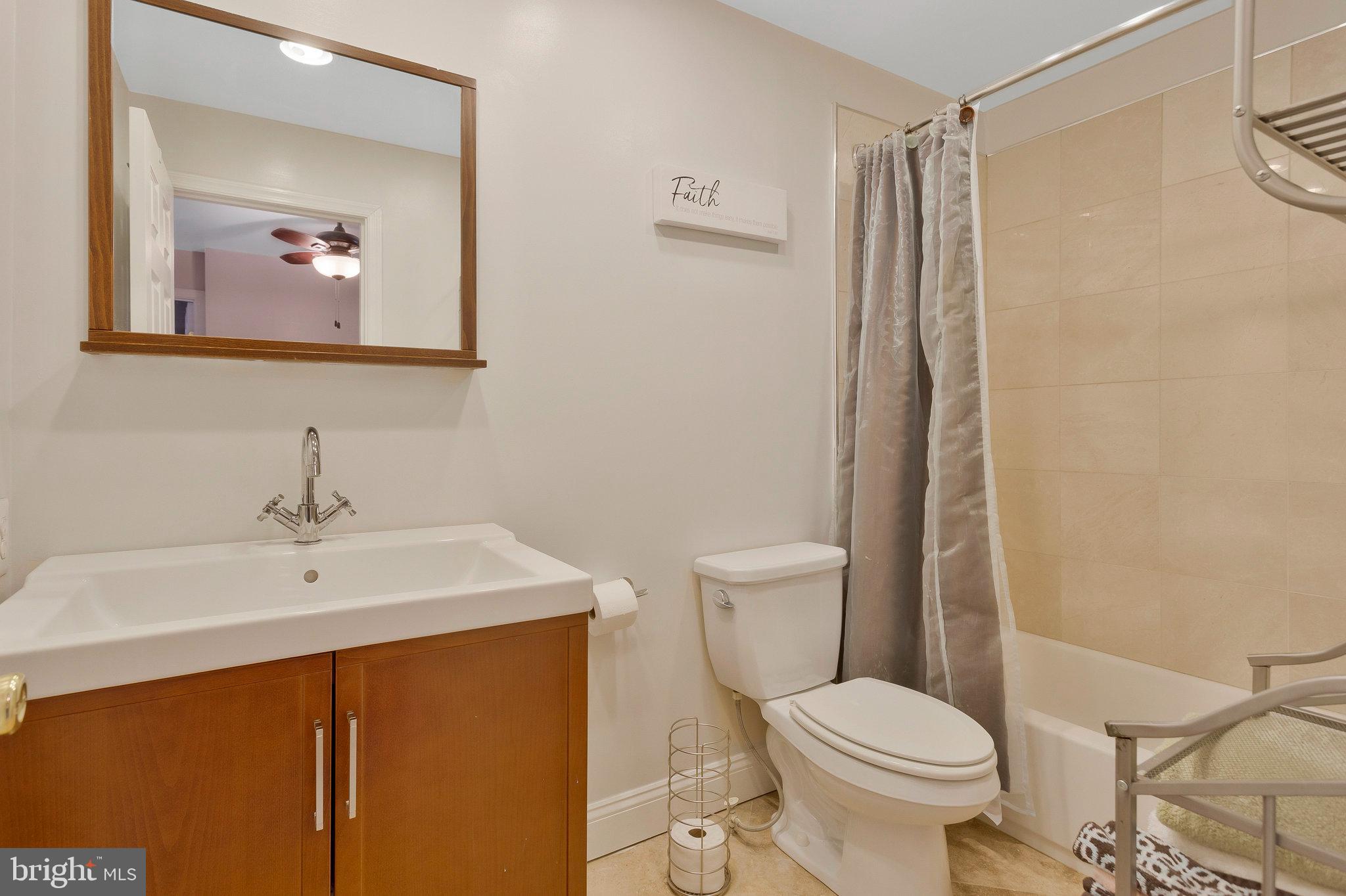 VILLAGE OF HICKORY RIDGE - Residential