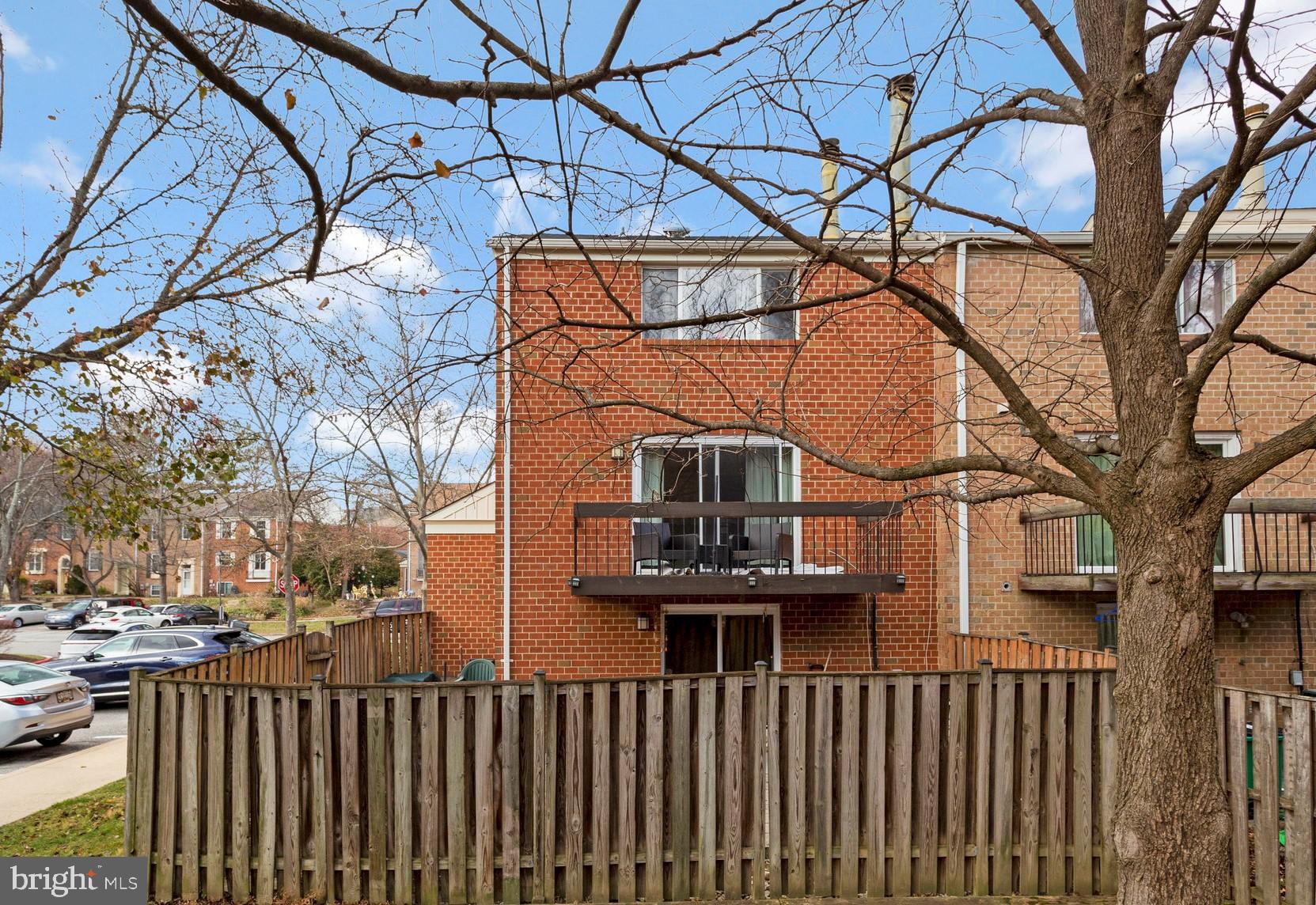 VILLAGE OF HICKORY RIDGE - Residential