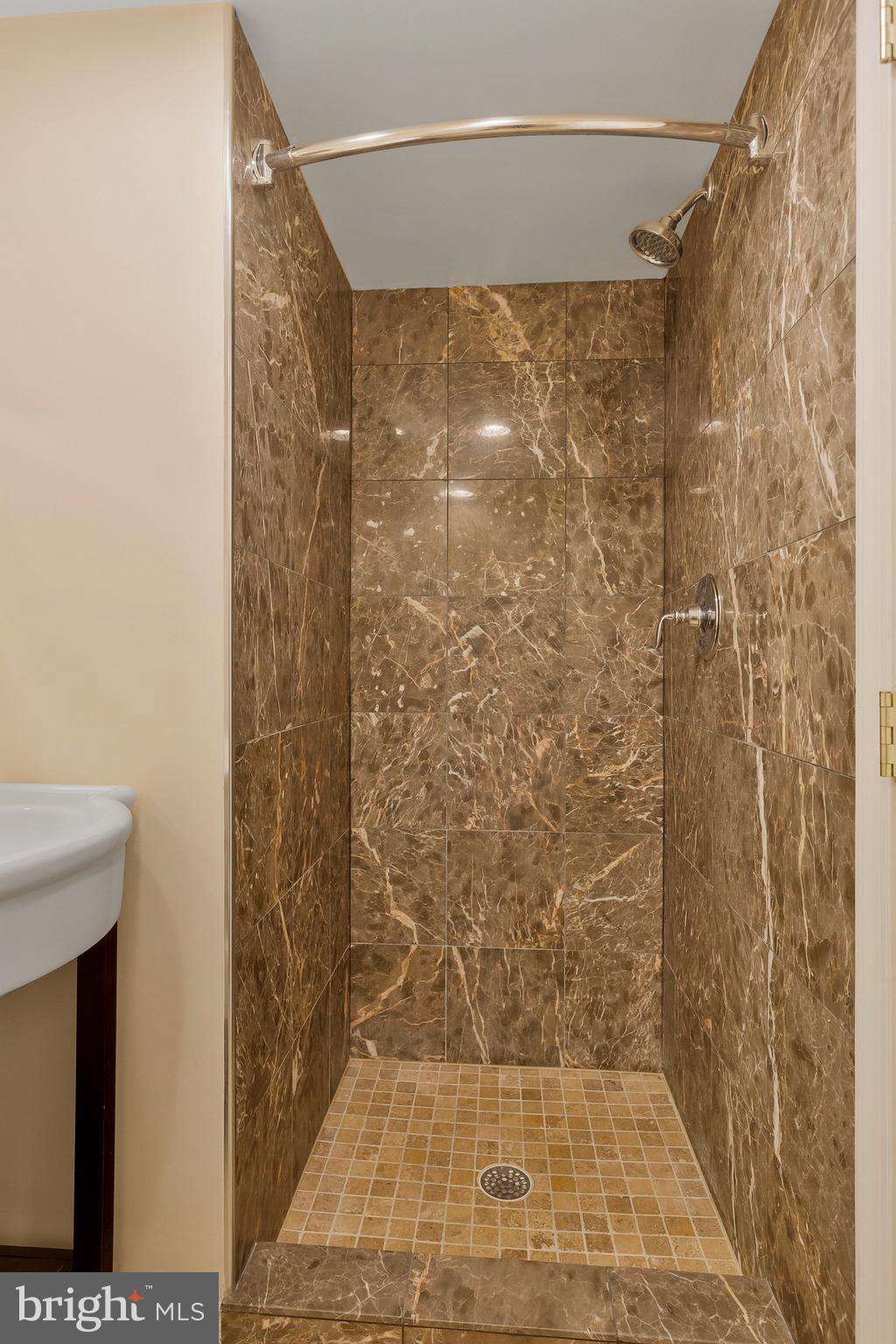 VILLAGE OF HICKORY RIDGE - Residential