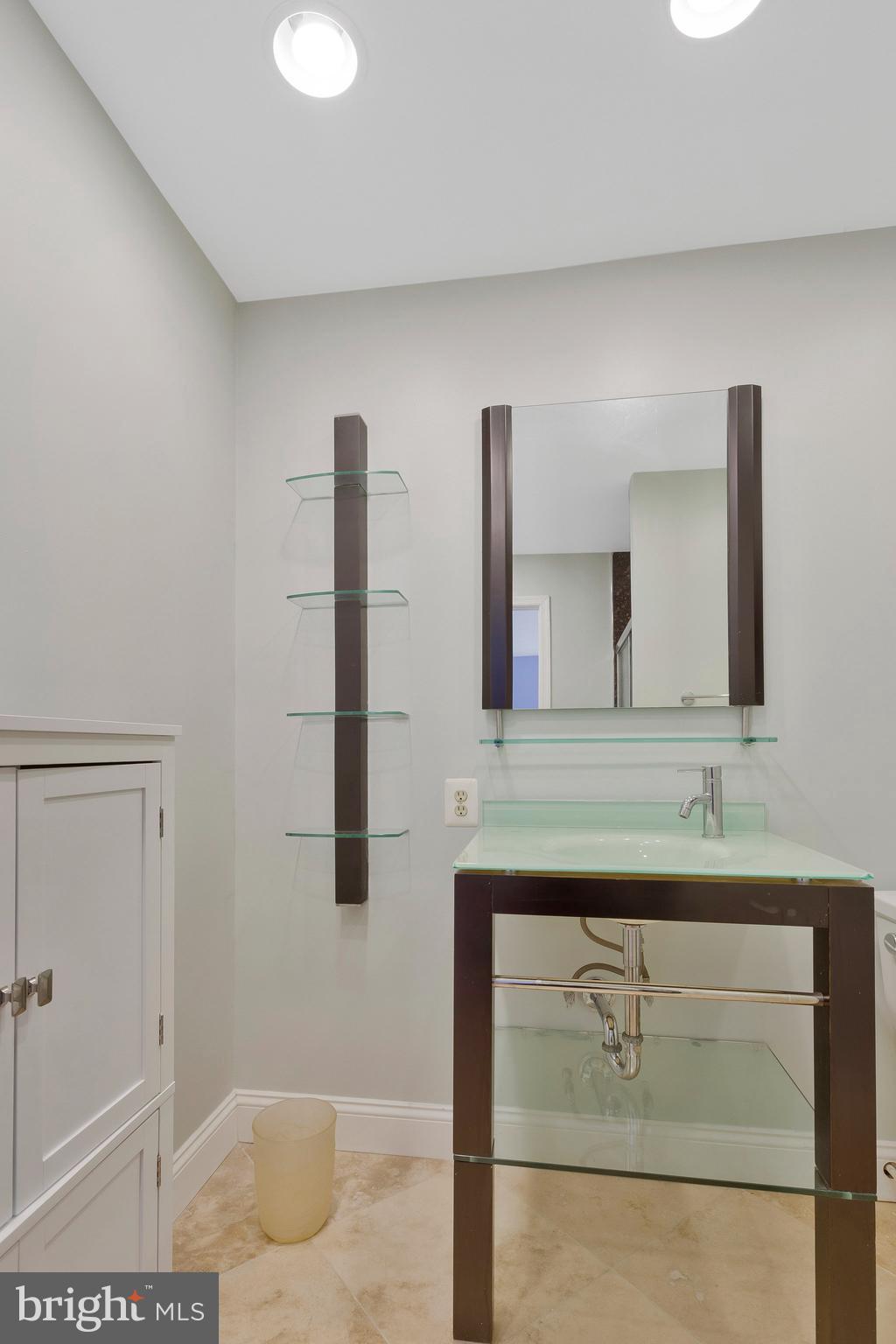 VILLAGE OF HICKORY RIDGE - Residential