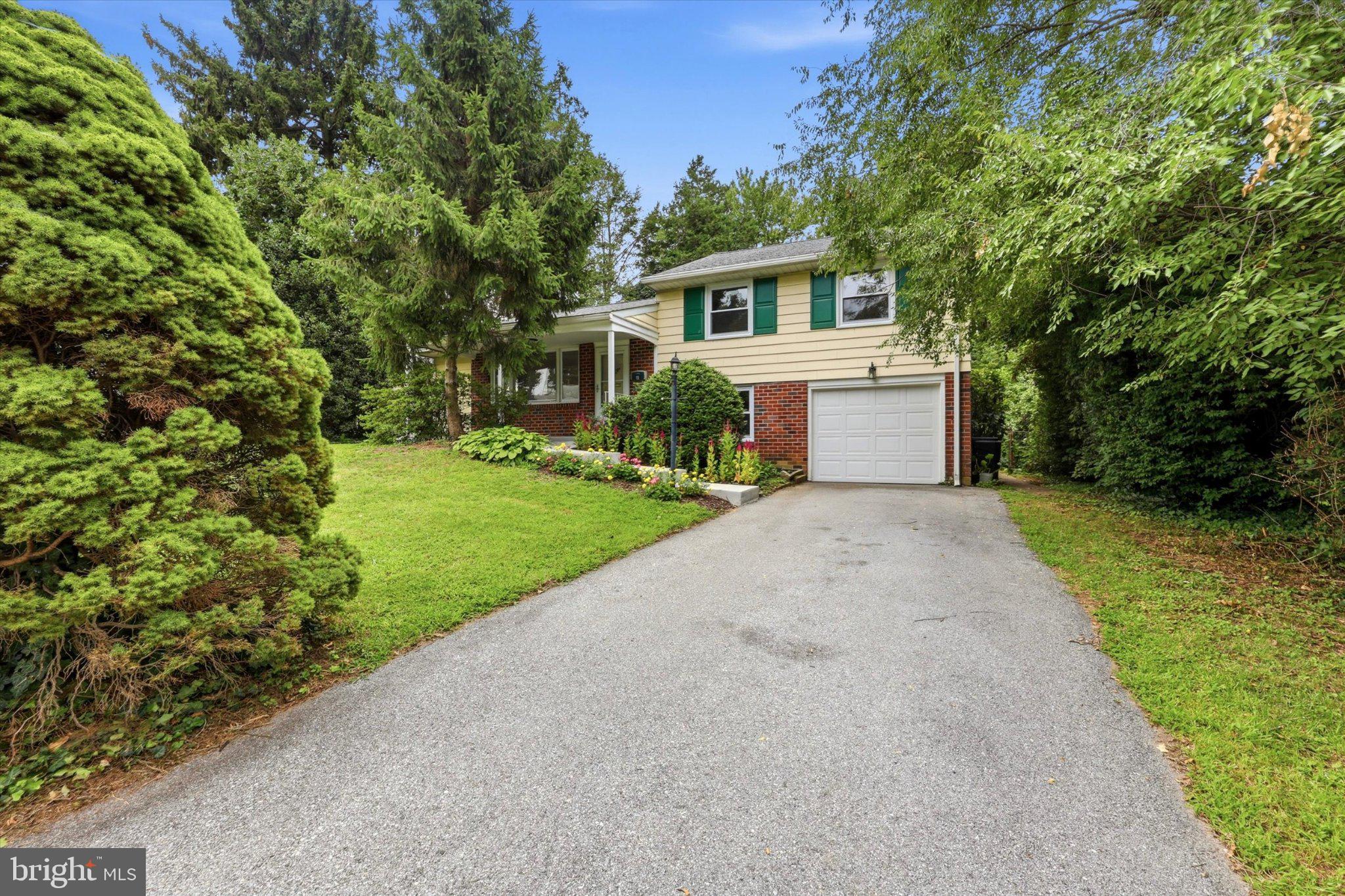 6 GLENWOOD CIRCLE