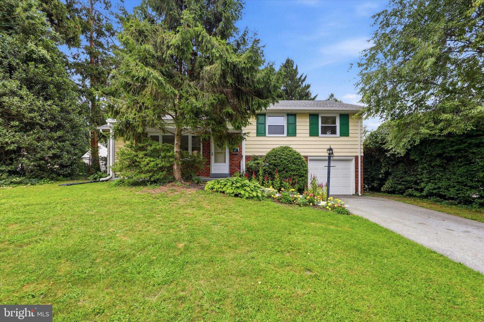 6 GLENWOOD CIRCLE