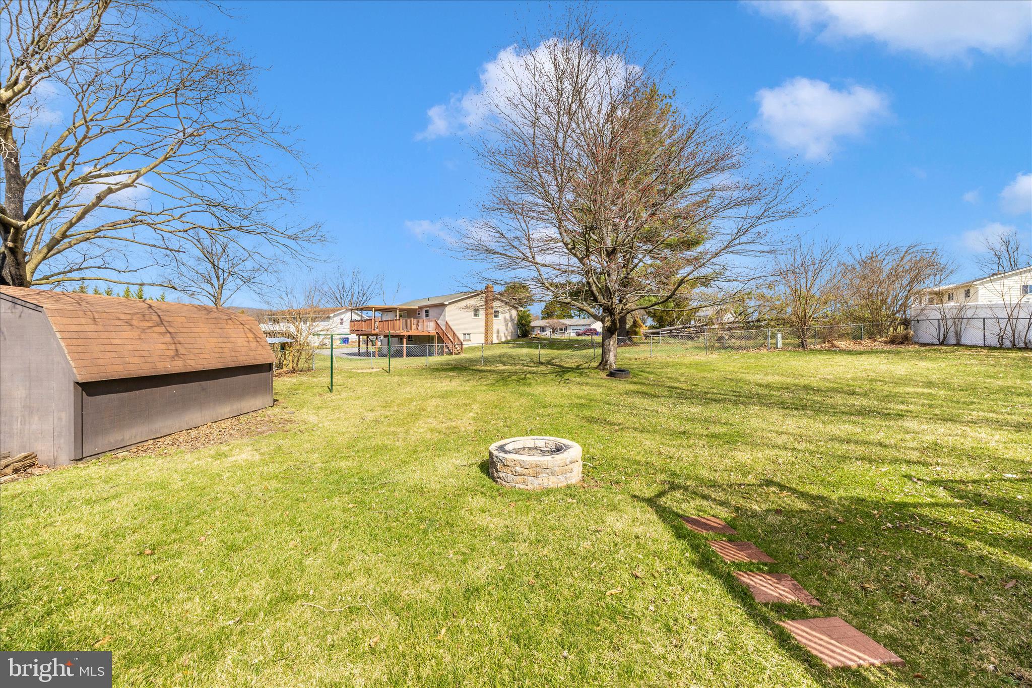 CRESTVIEW ESTATES - Residential