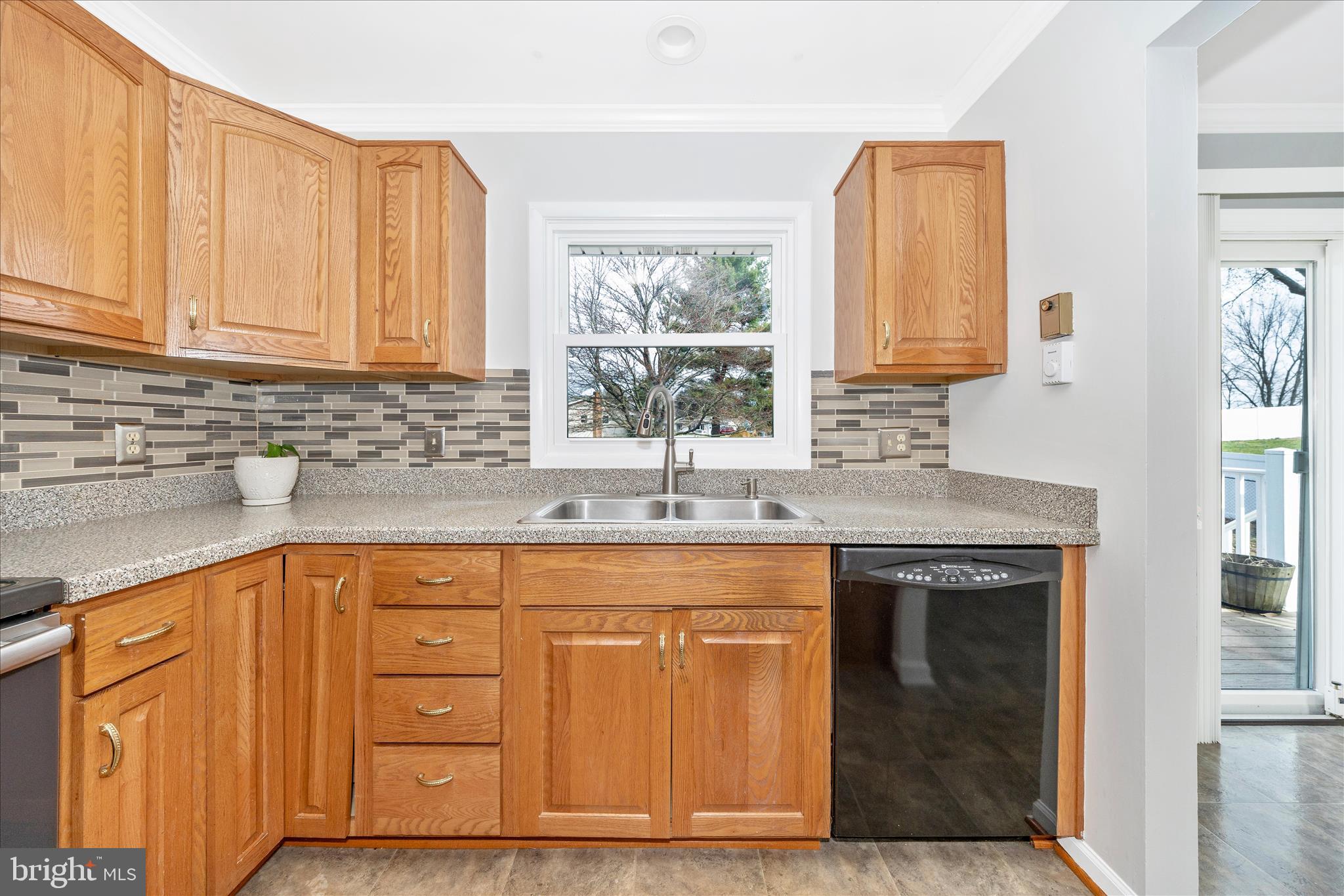 CRESTVIEW ESTATES - Residential