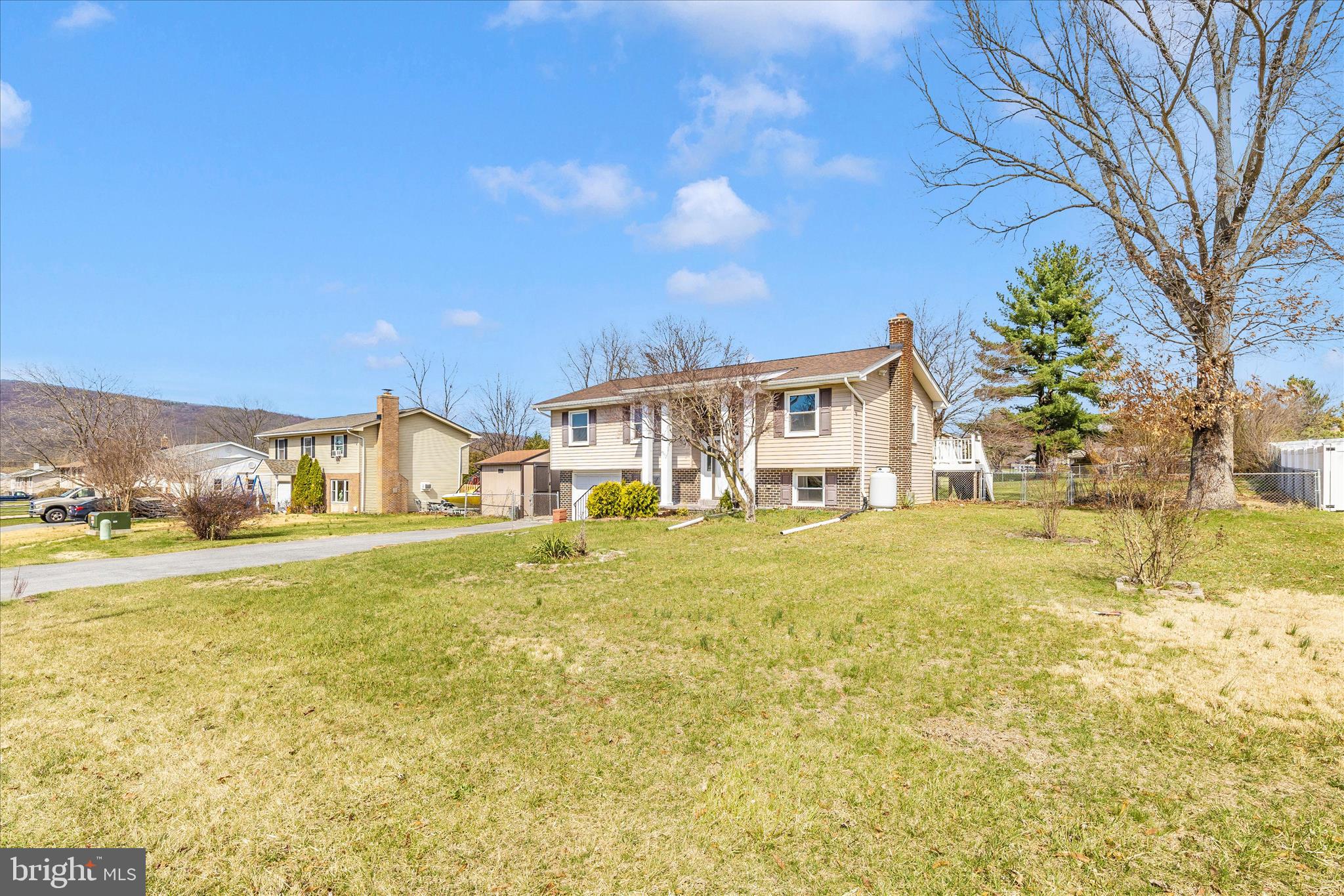 CRESTVIEW ESTATES - Residential