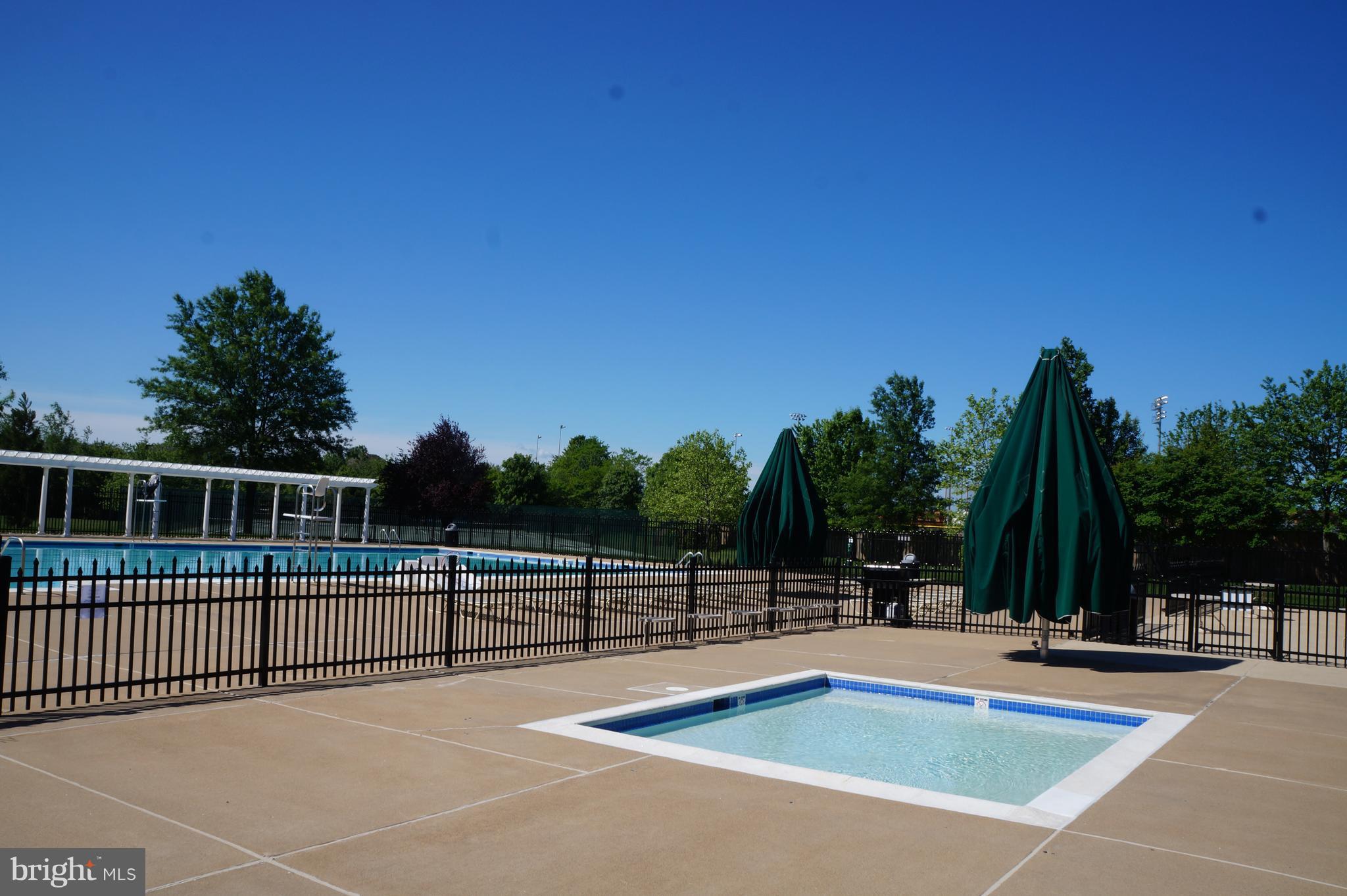 FARMWELL HUNT - Residential Lease