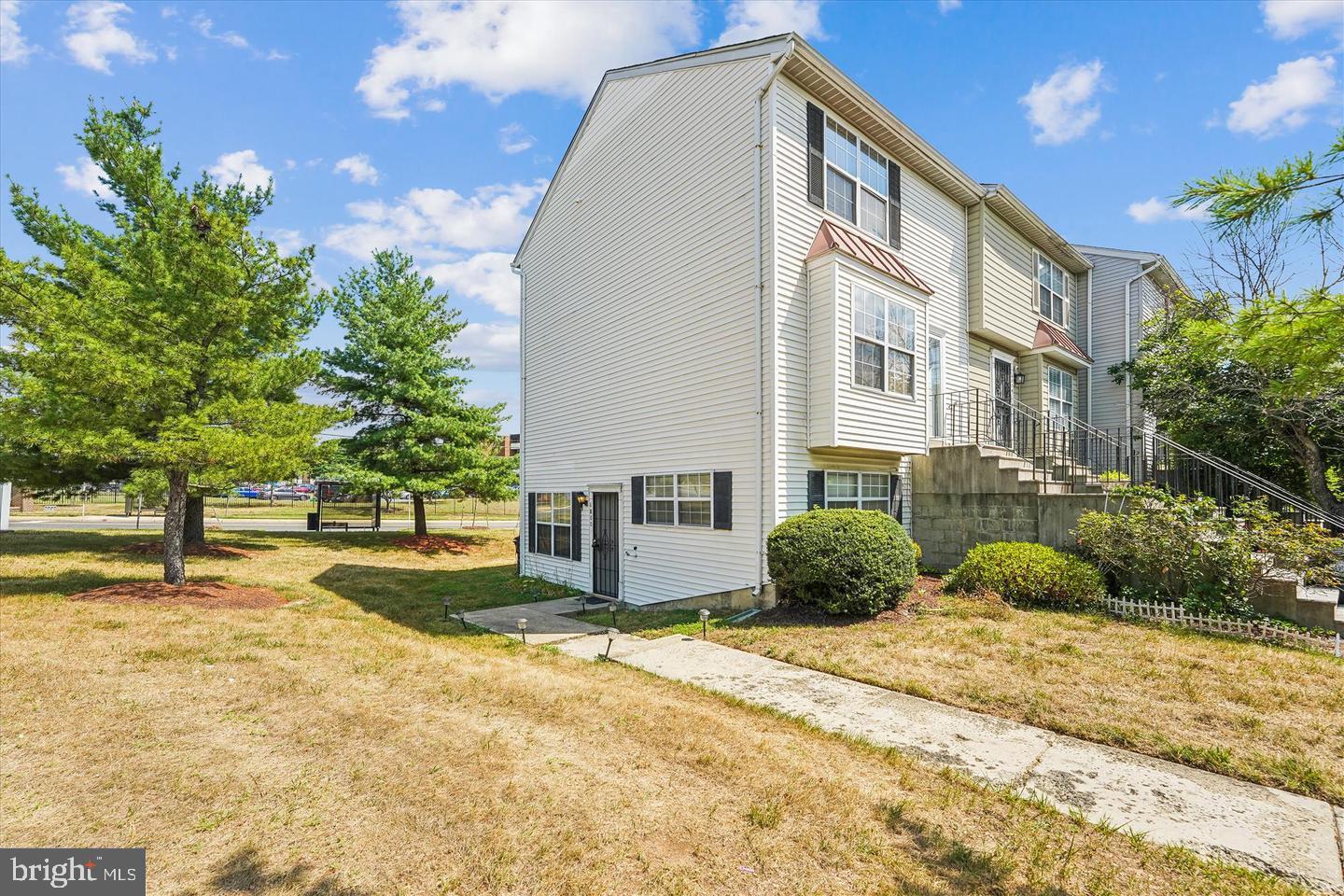 Welcome to this beautifully maintained 2 bedroom, 1 bathroom lower-level condo located in the heart of District Heights, MD!
Step inside to find a clean and inviting atmosphere. The spacious living area flows seamlessly into the dining space, offering comfort and functionality. Both bedrooms are well-sized with ample closet space, and the full bathroom is conveniently located and well-kept.
This community also offers easy access to shopping, dining, and major commuter routes, making daily living a breeze.
Don’t miss your opportunity to own this move-in-ready condo in a prime location—schedule your tour today!