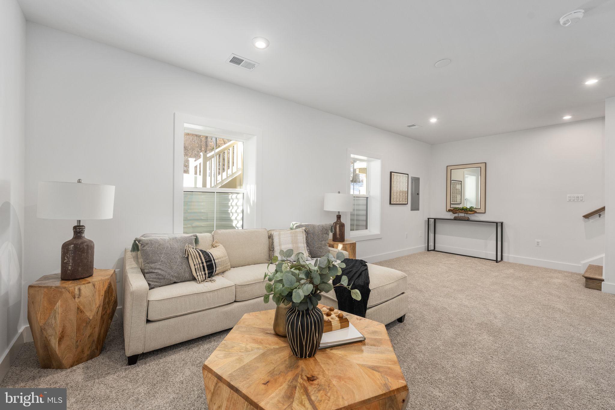 LORTON VALLEY - Residential