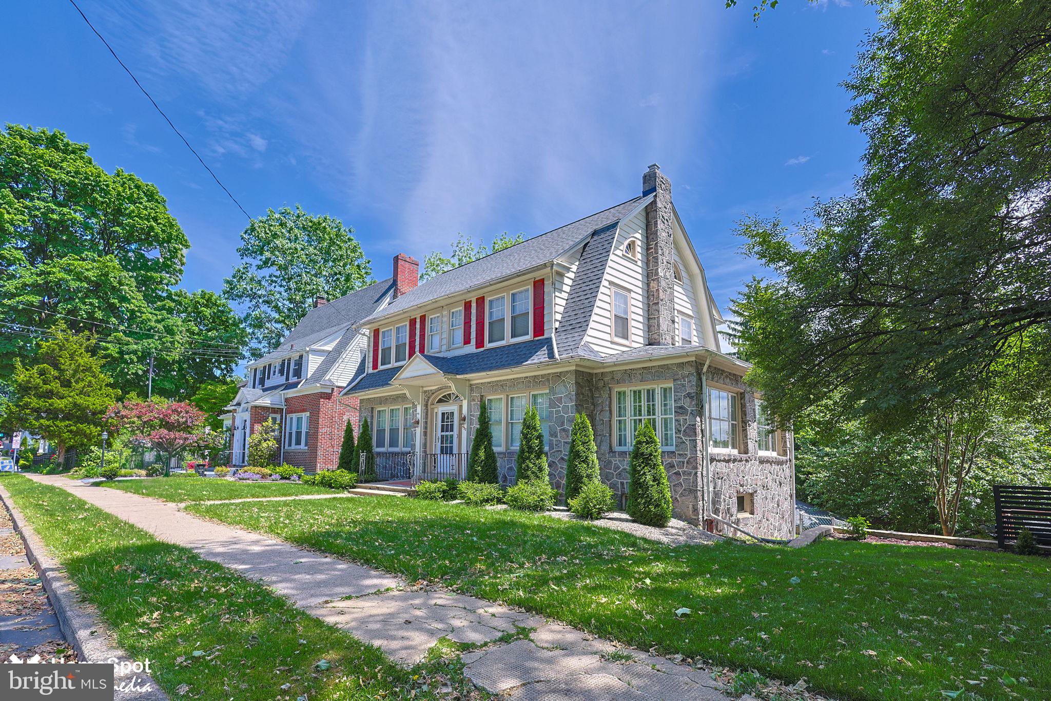 522 W LAFAYETTE STREET