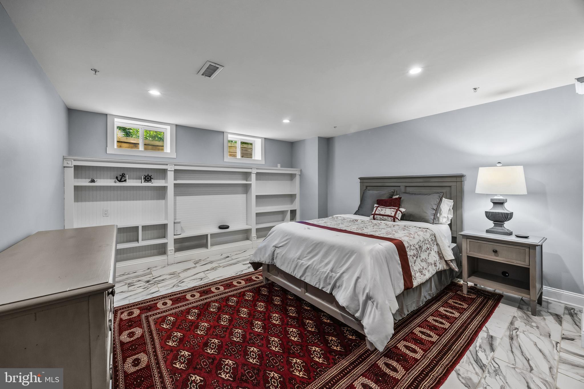 EASTPORT - Residential