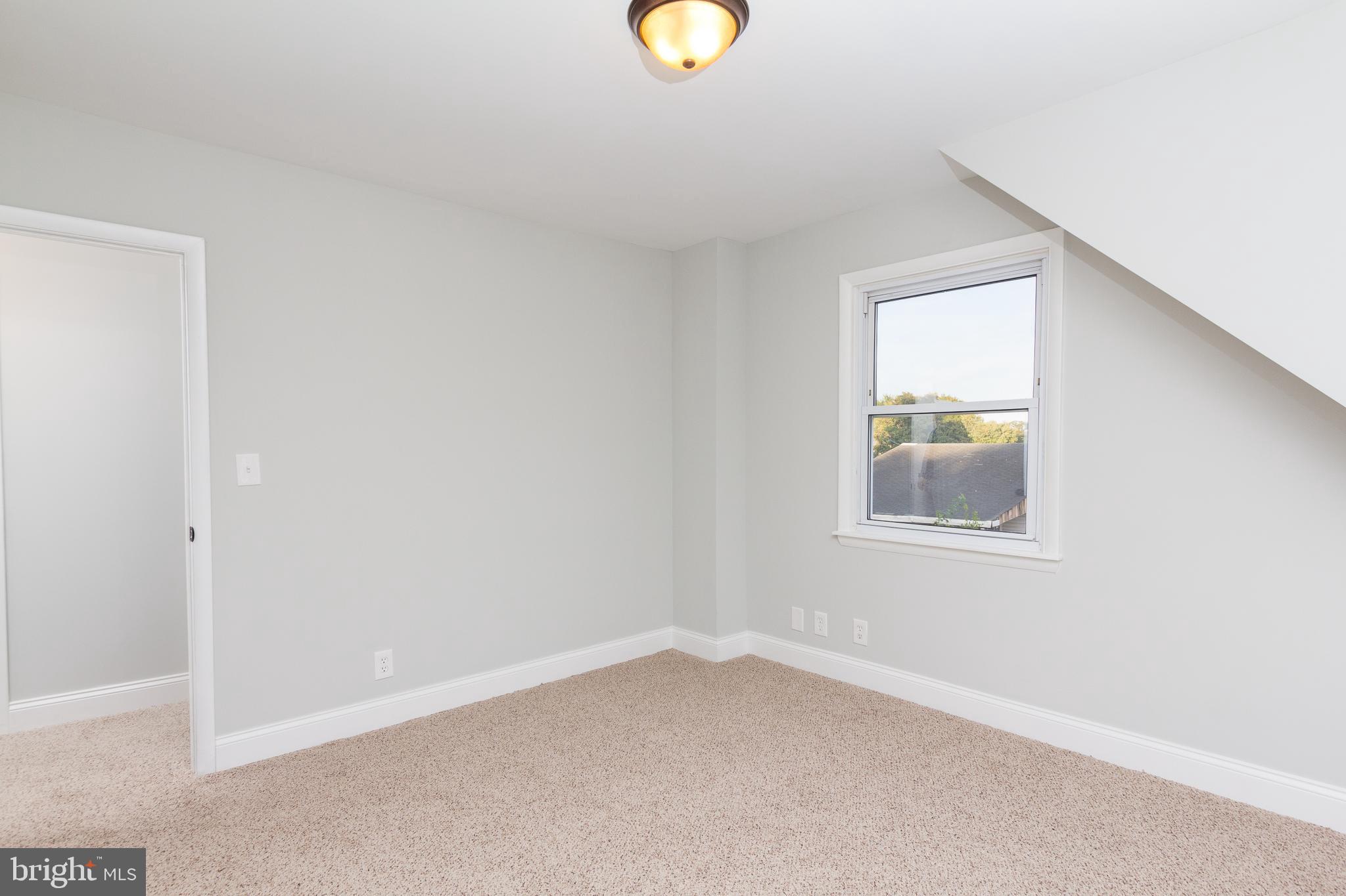 LODGE FOREST MANOR - Residential