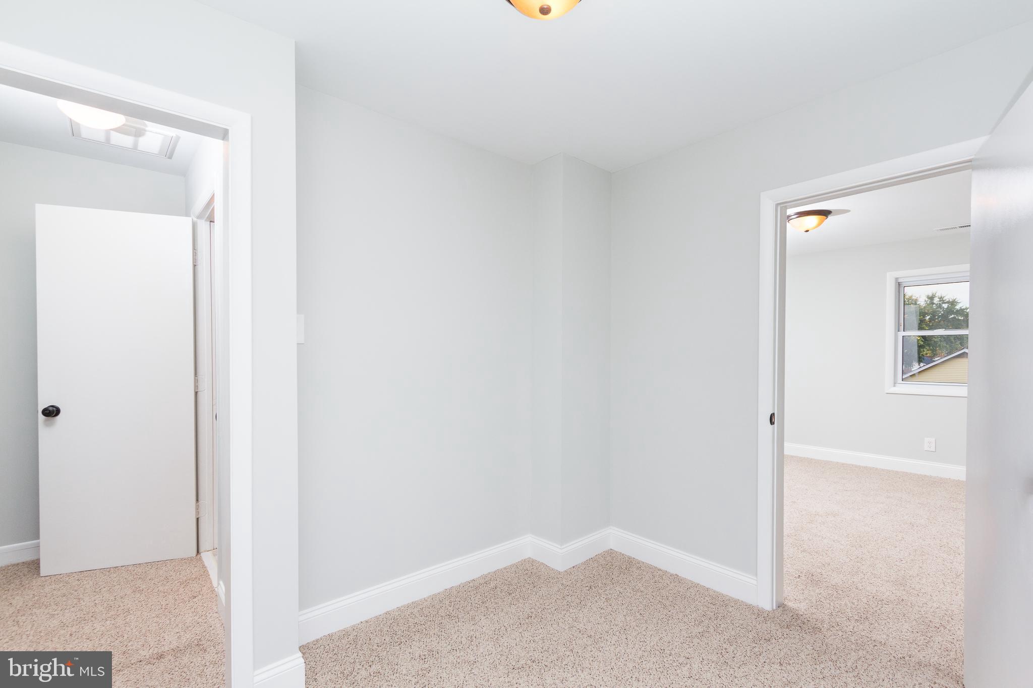 LODGE FOREST MANOR - Residential