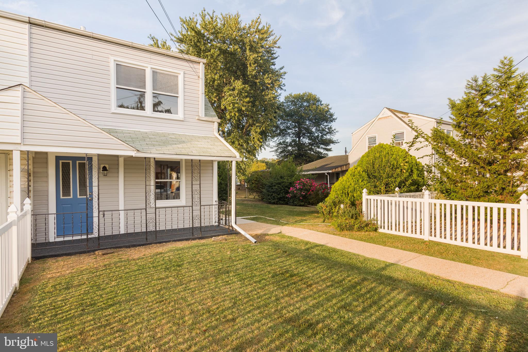 LODGE FOREST MANOR - Residential