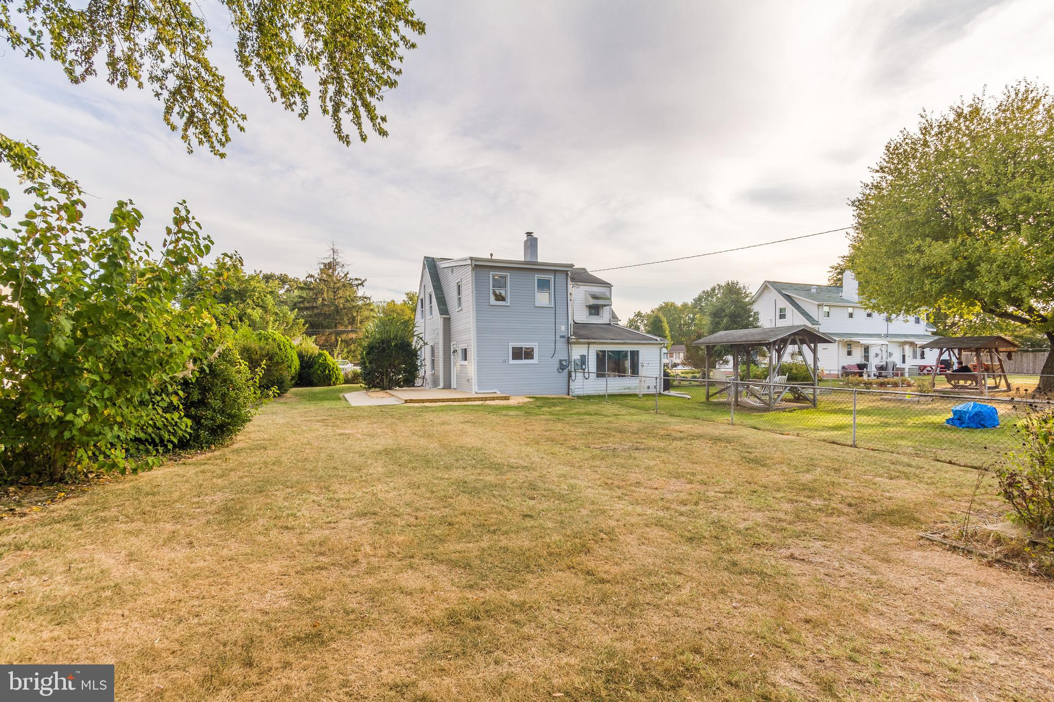 LODGE FOREST MANOR - Residential