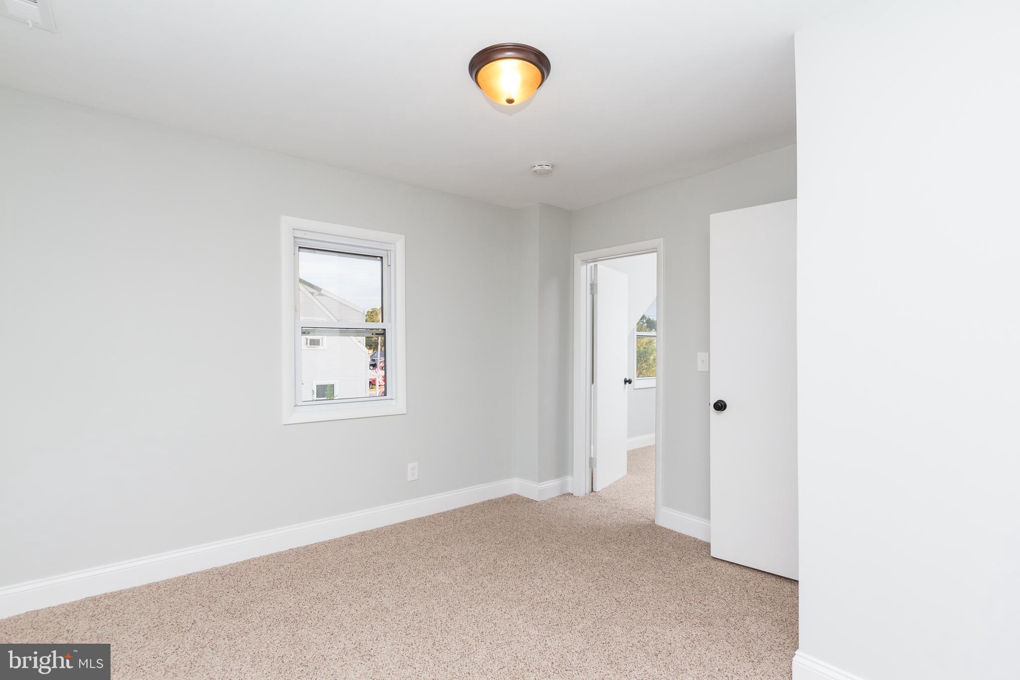 LODGE FOREST MANOR - Residential