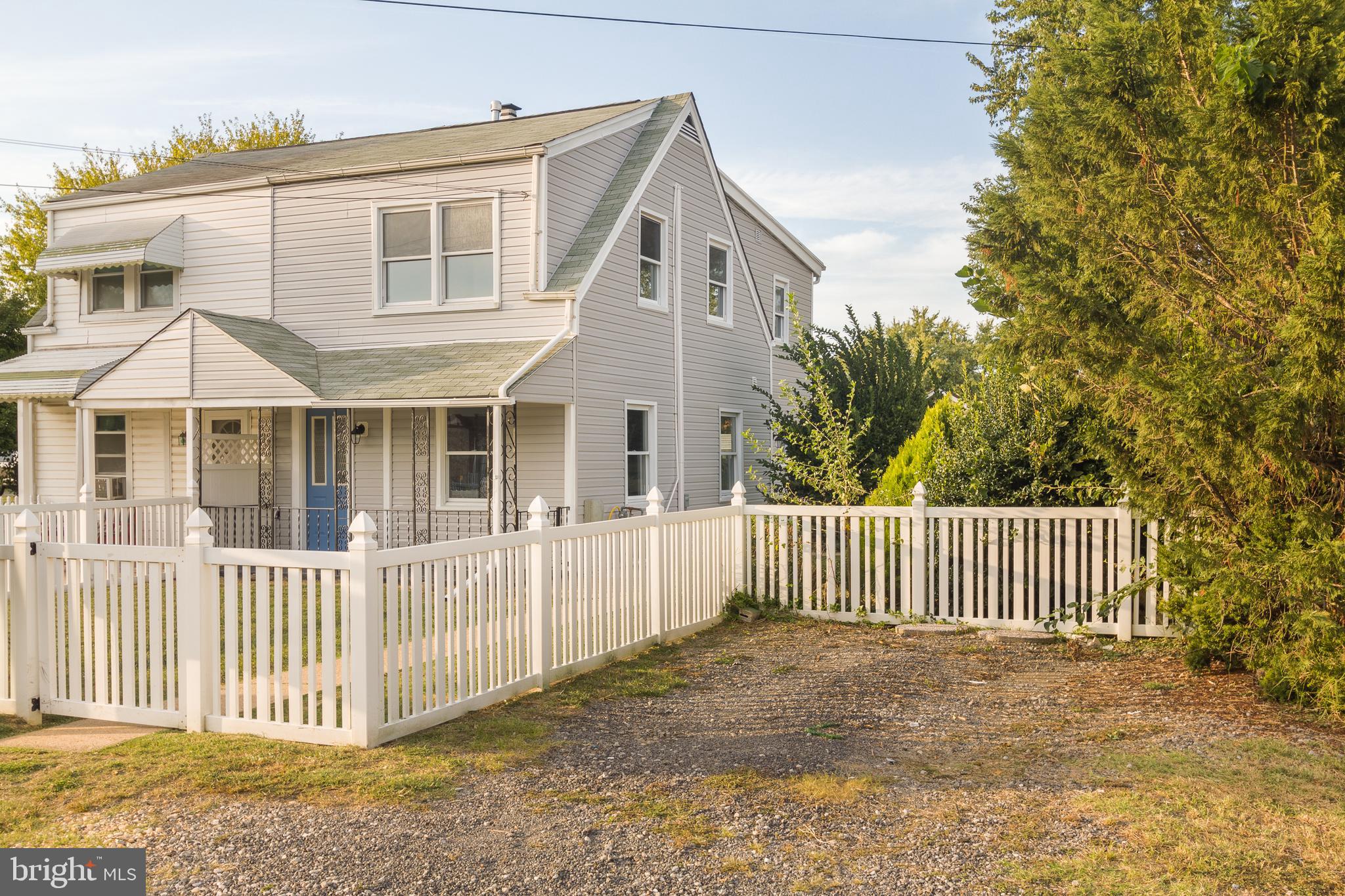LODGE FOREST MANOR - Residential