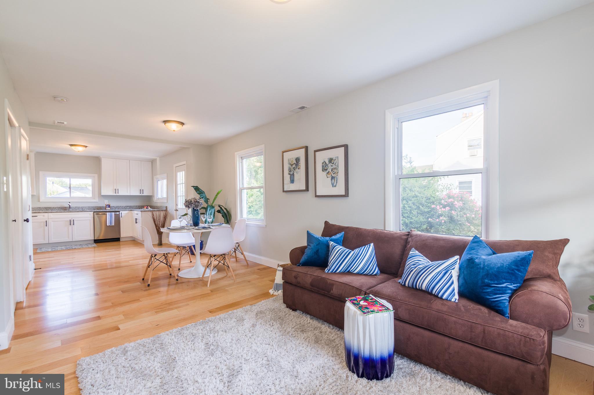 LODGE FOREST MANOR - Residential