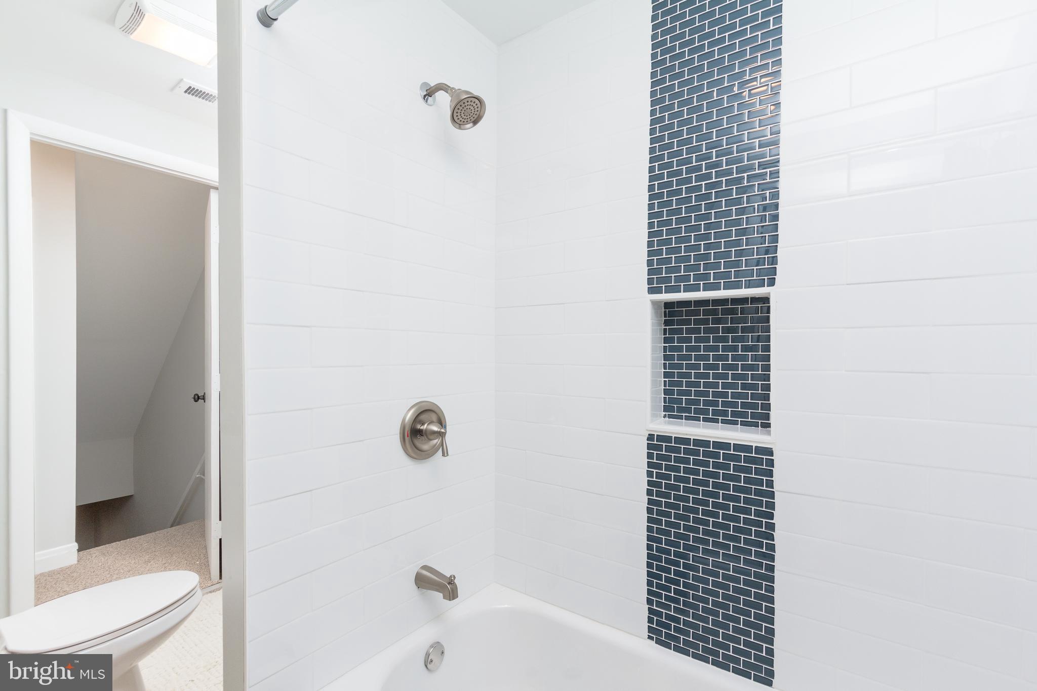 LODGE FOREST MANOR - Residential