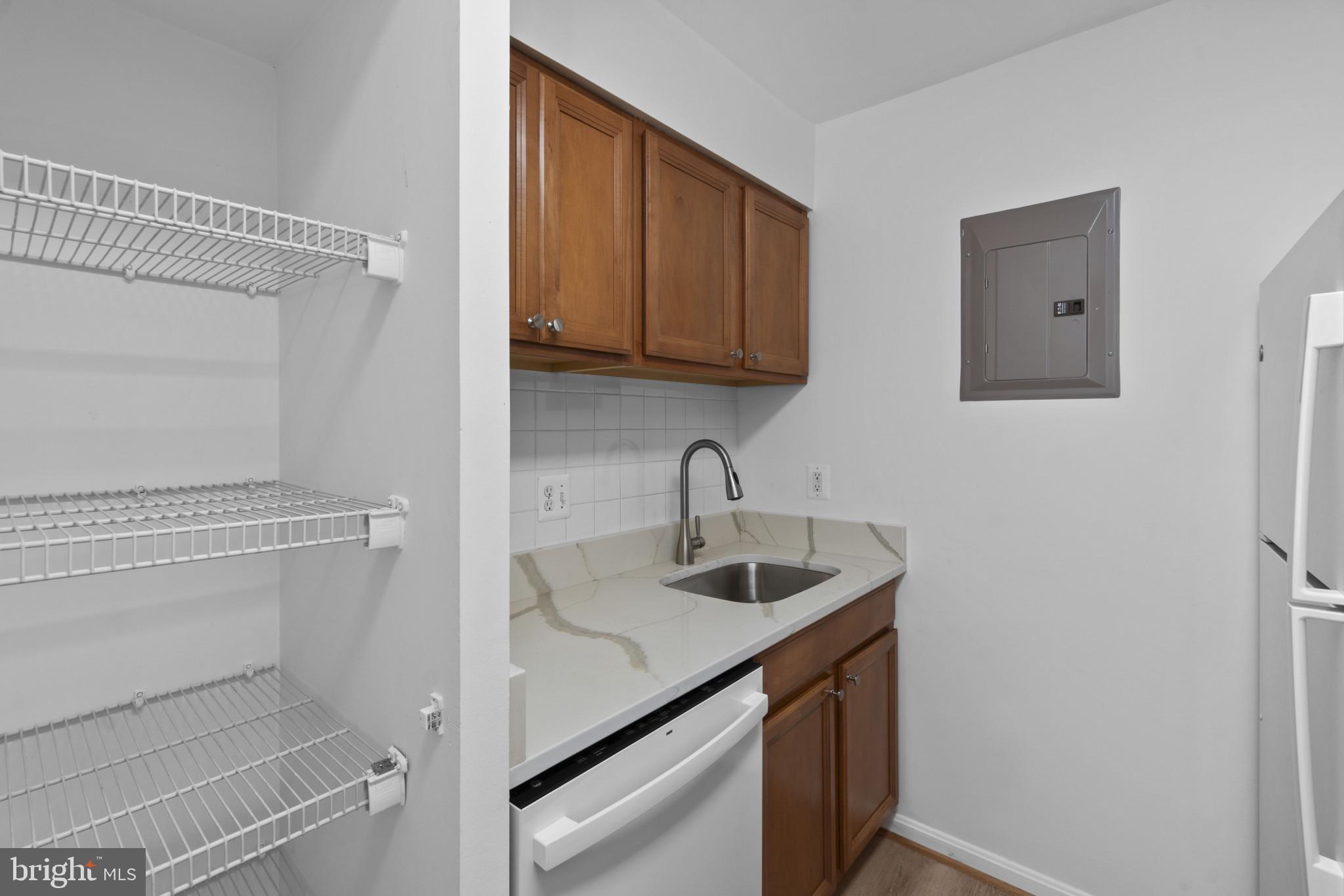 FAIRWINDS OF ANNAPOLIS - Residential Lease