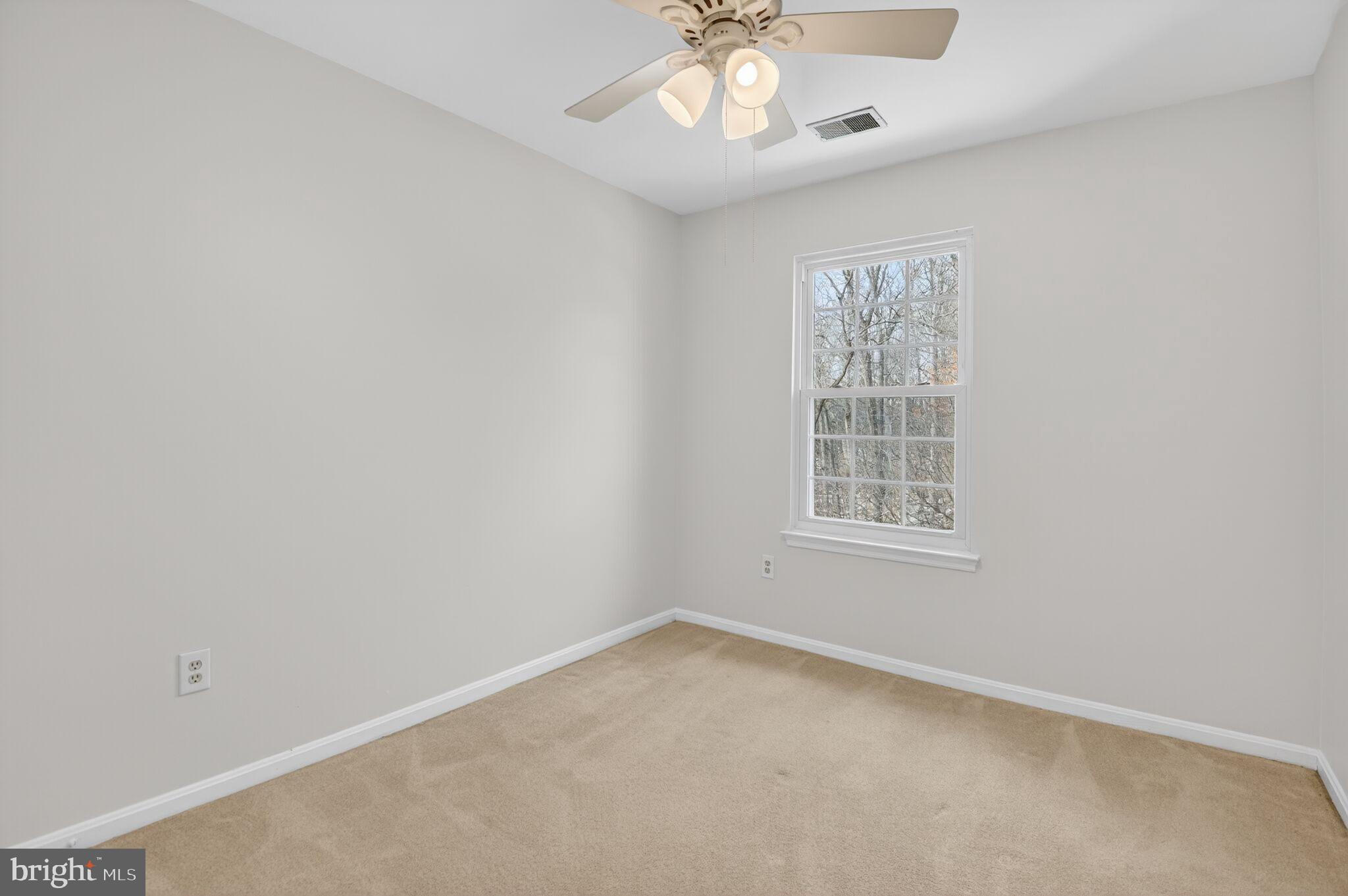 LAKE HALLOWELL - Residential