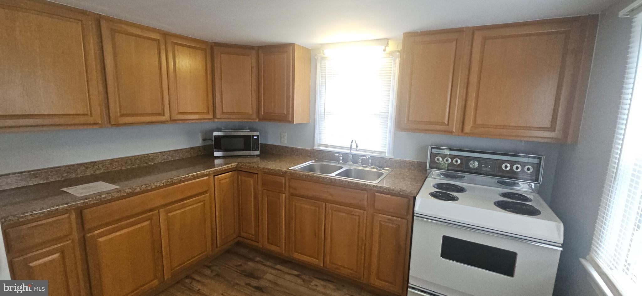 1057 FOREMAN LANE