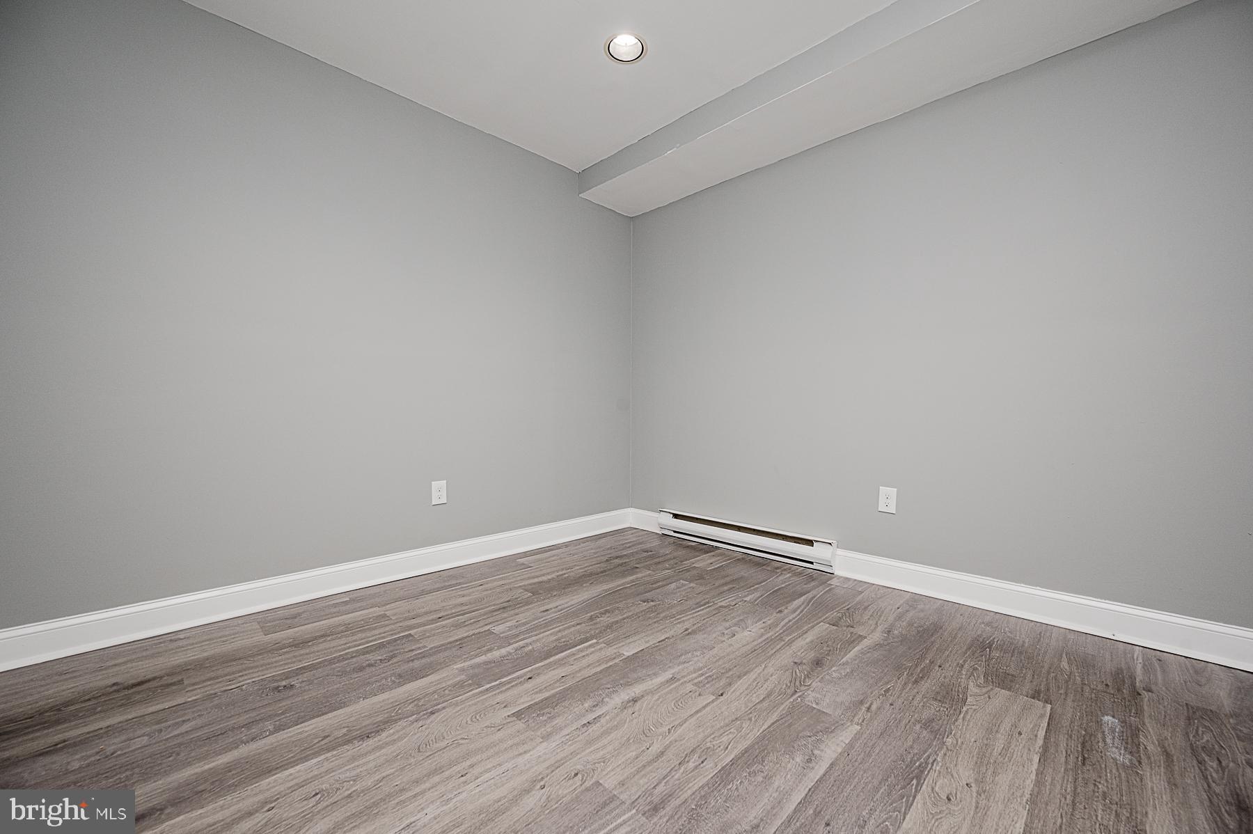 SUBURBIA/VILLAGE OF TIMBER GROVE - Residential