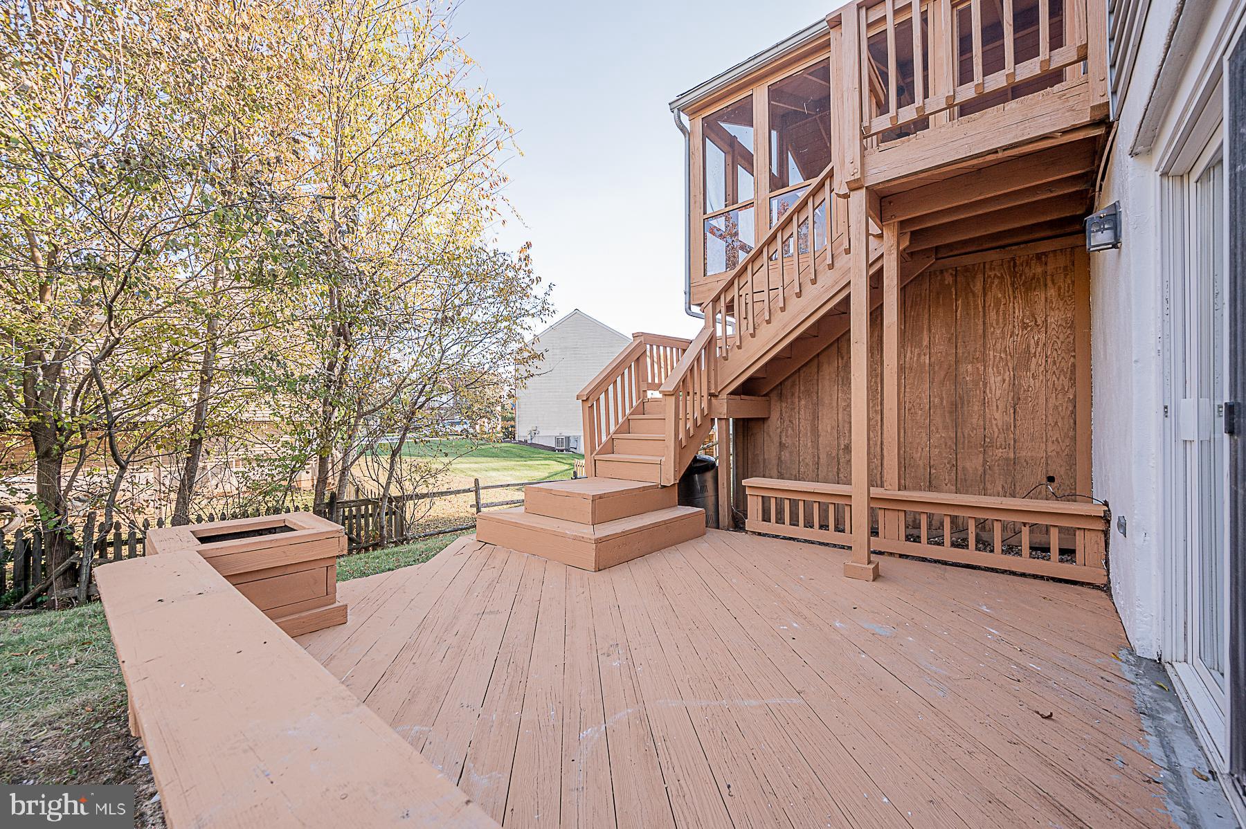 SUBURBIA/VILLAGE OF TIMBER GROVE - Residential