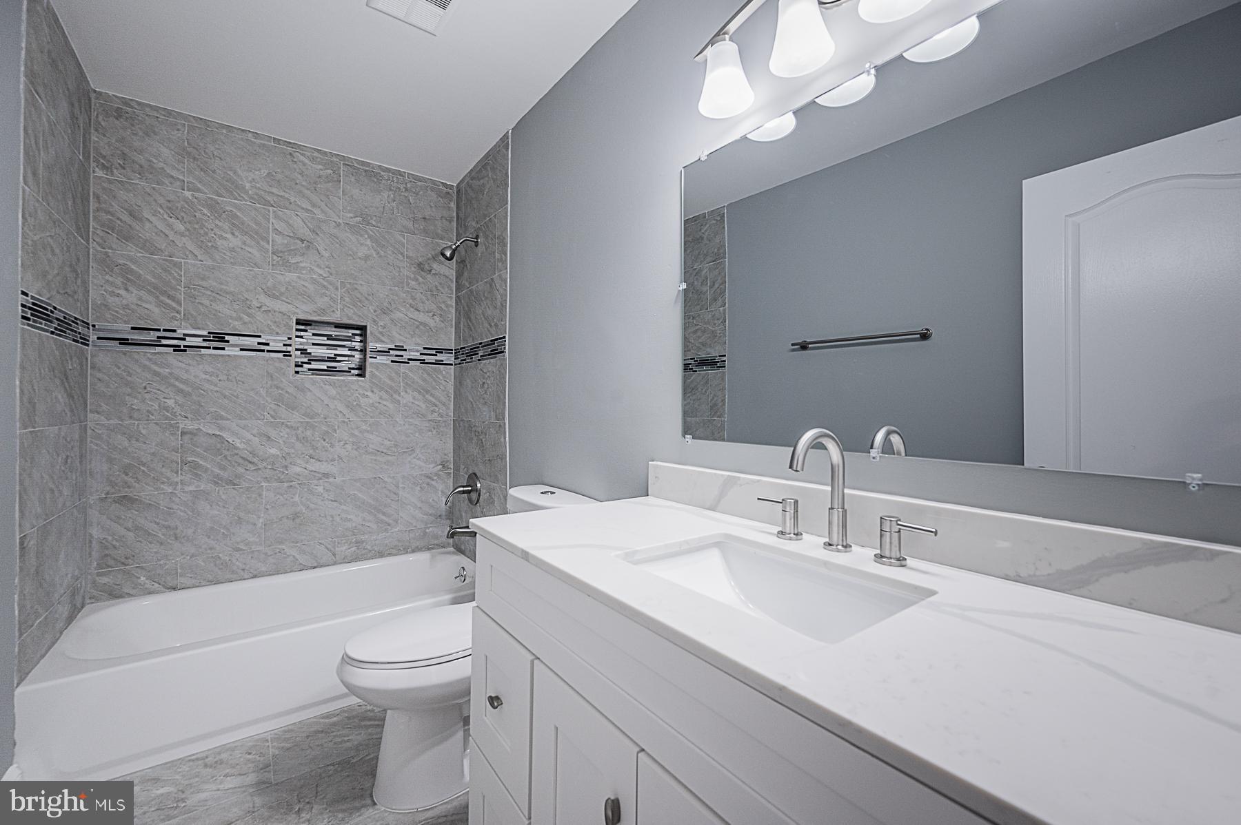 SUBURBIA/VILLAGE OF TIMBER GROVE - Residential