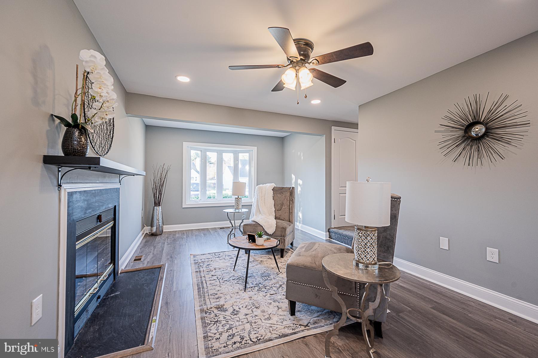 SUBURBIA/VILLAGE OF TIMBER GROVE - Residential