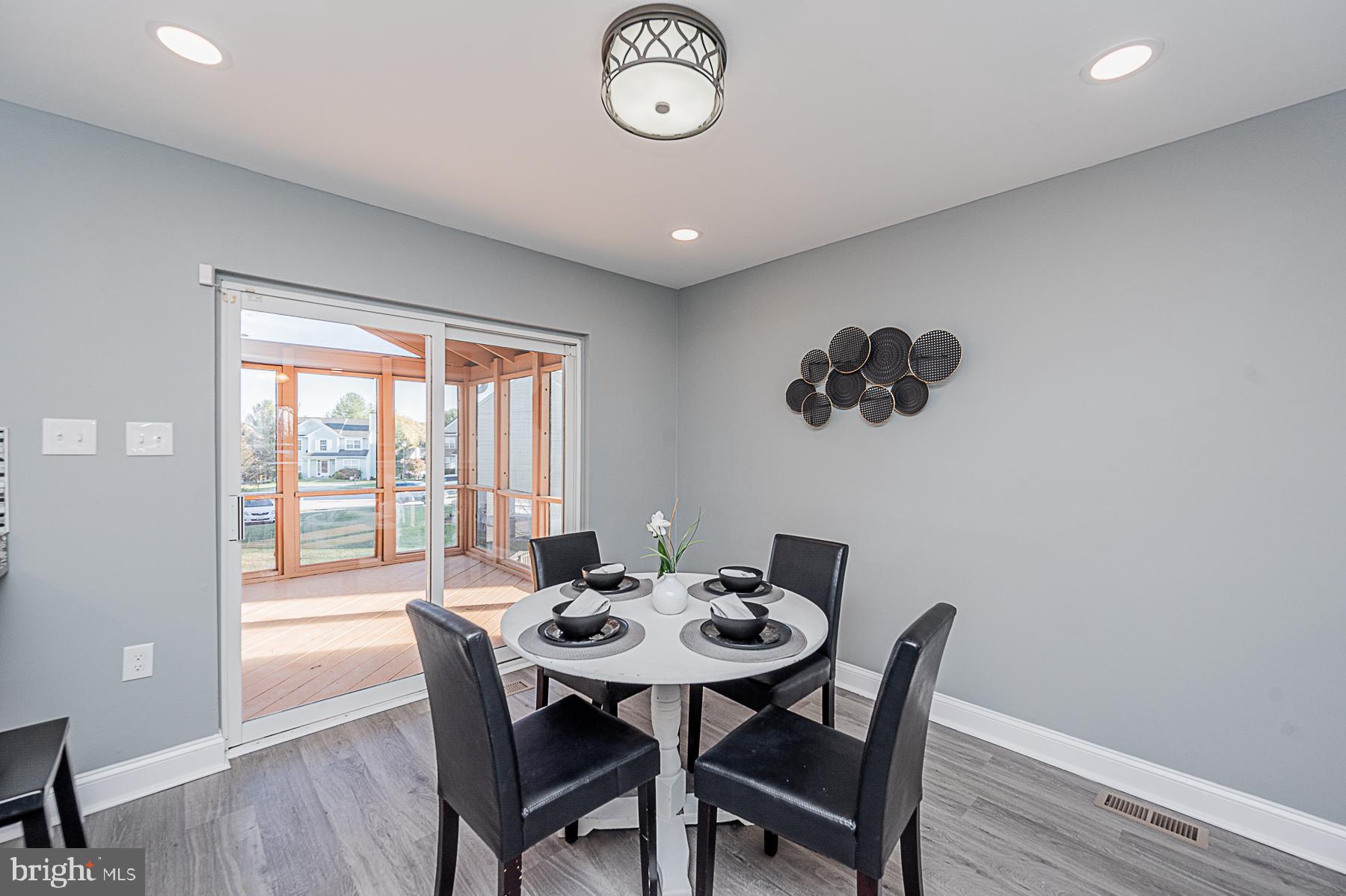 SUBURBIA/VILLAGE OF TIMBER GROVE - Residential