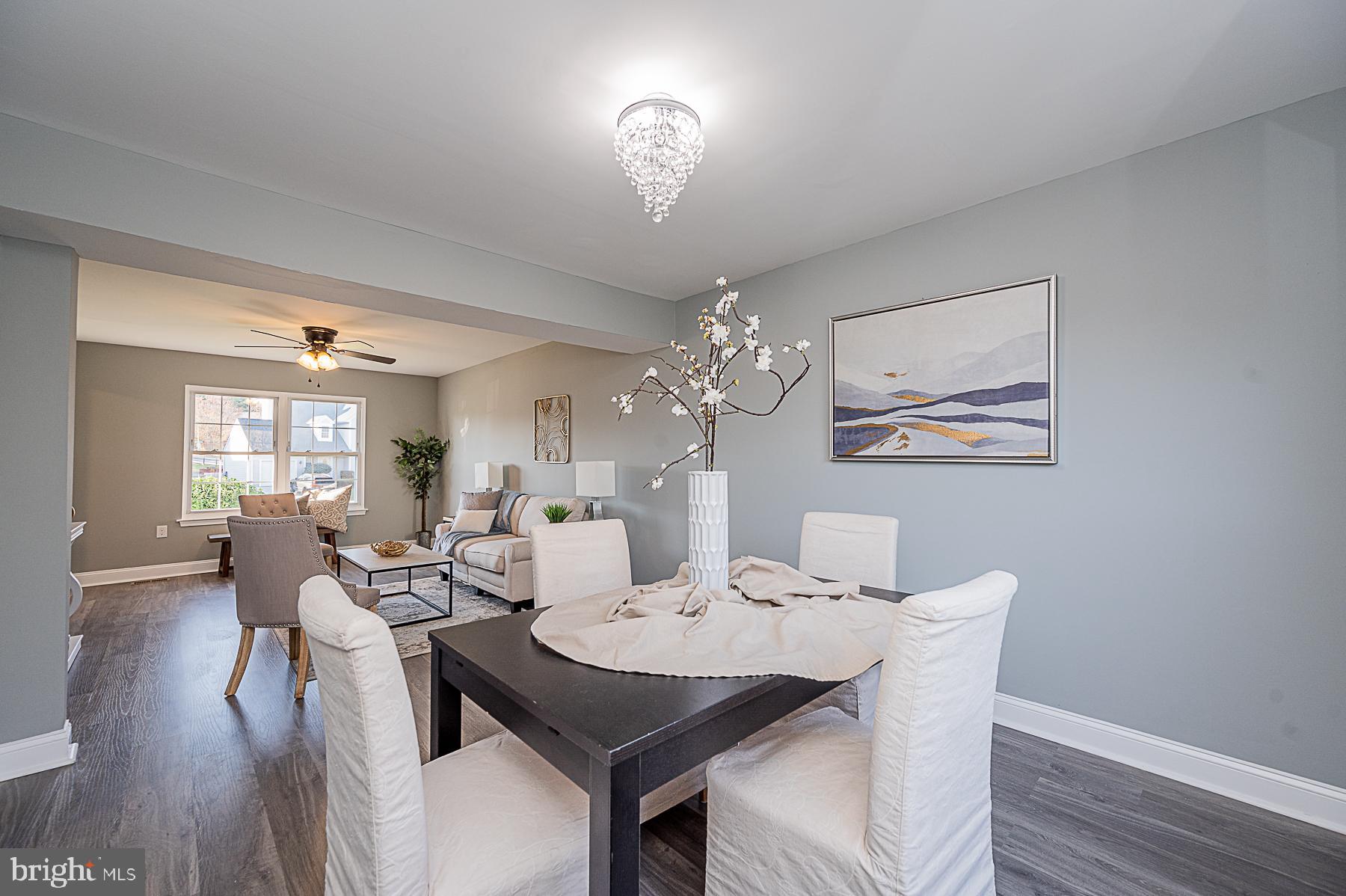 SUBURBIA/VILLAGE OF TIMBER GROVE - Residential