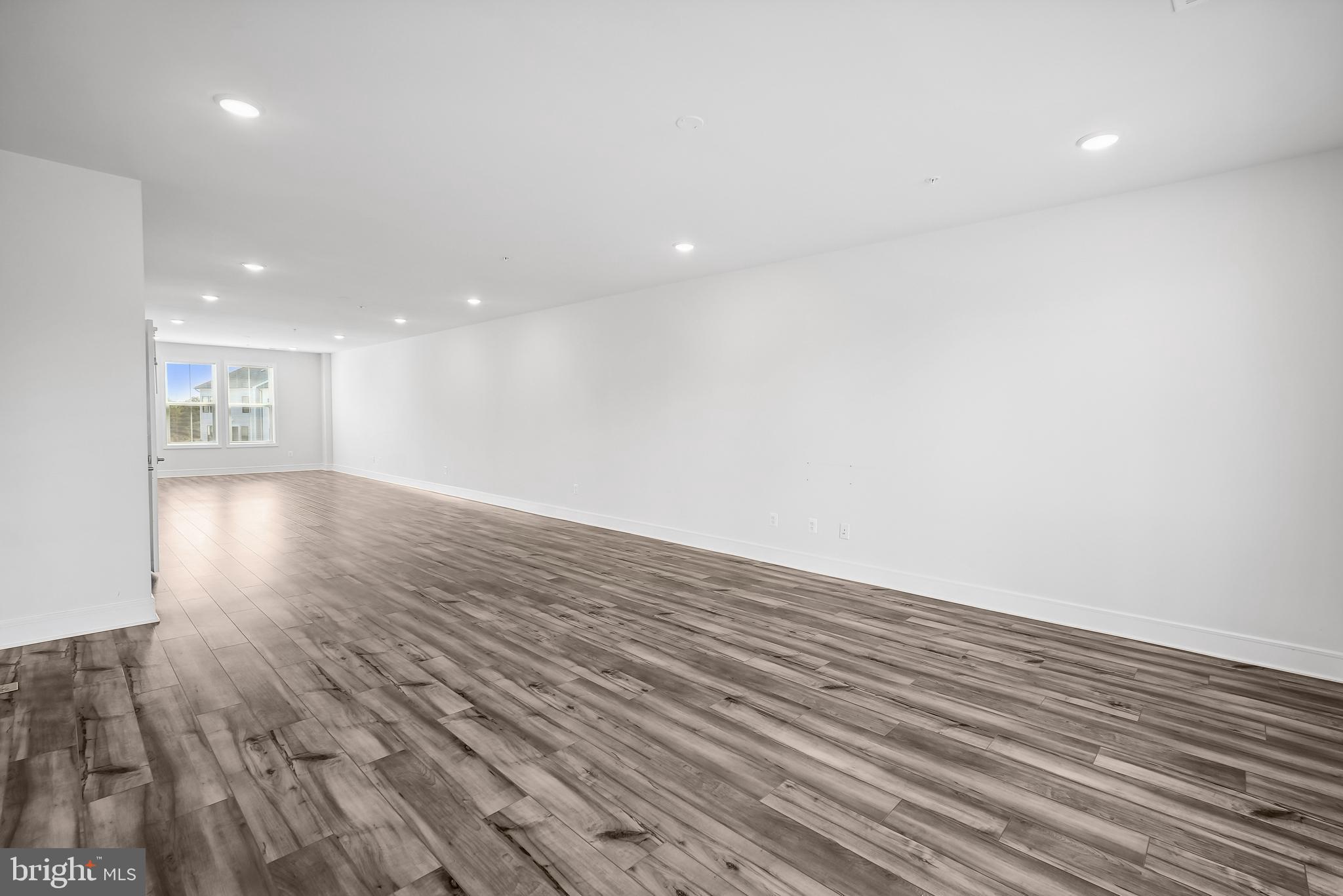 DEMOTT & SILVER - Residential