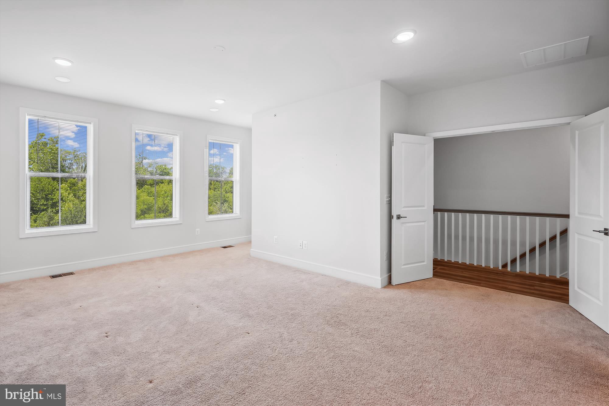 DEMOTT & SILVER - Residential