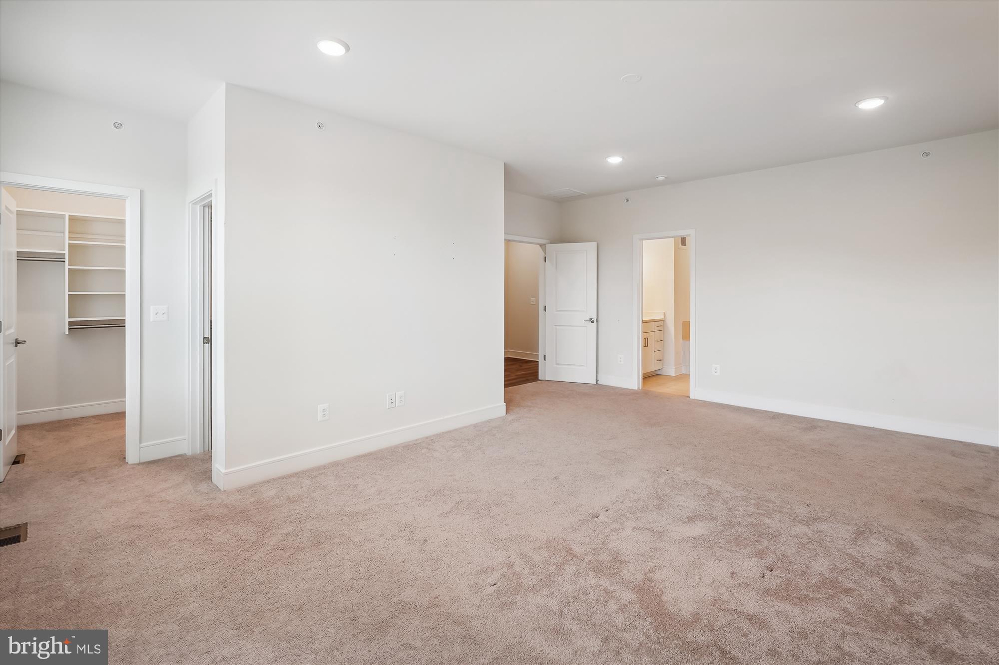 DEMOTT & SILVER - Residential