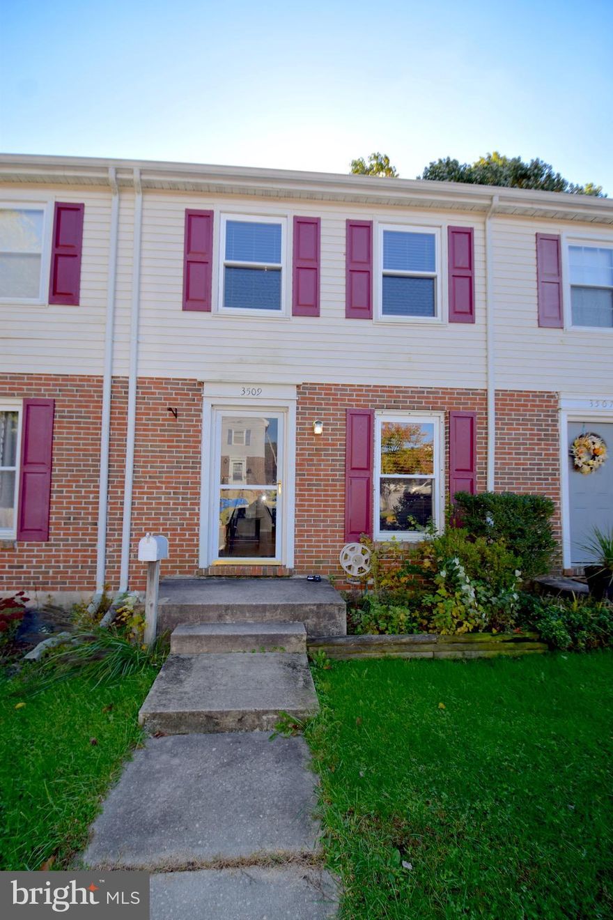 Impeccably maintained townhome on a quiet cul de sac. Beautiful laminate floors throughout the living room and all 3 large bedrooms, galley kitchen with a breakfast bar, dining room and access to the spacious deck for outdoor meals and gatherings. Spacious Master Bedroom with double closet, fully finished lower level with a family room and extra space for storage. This home won't last long, be the lucky owner!